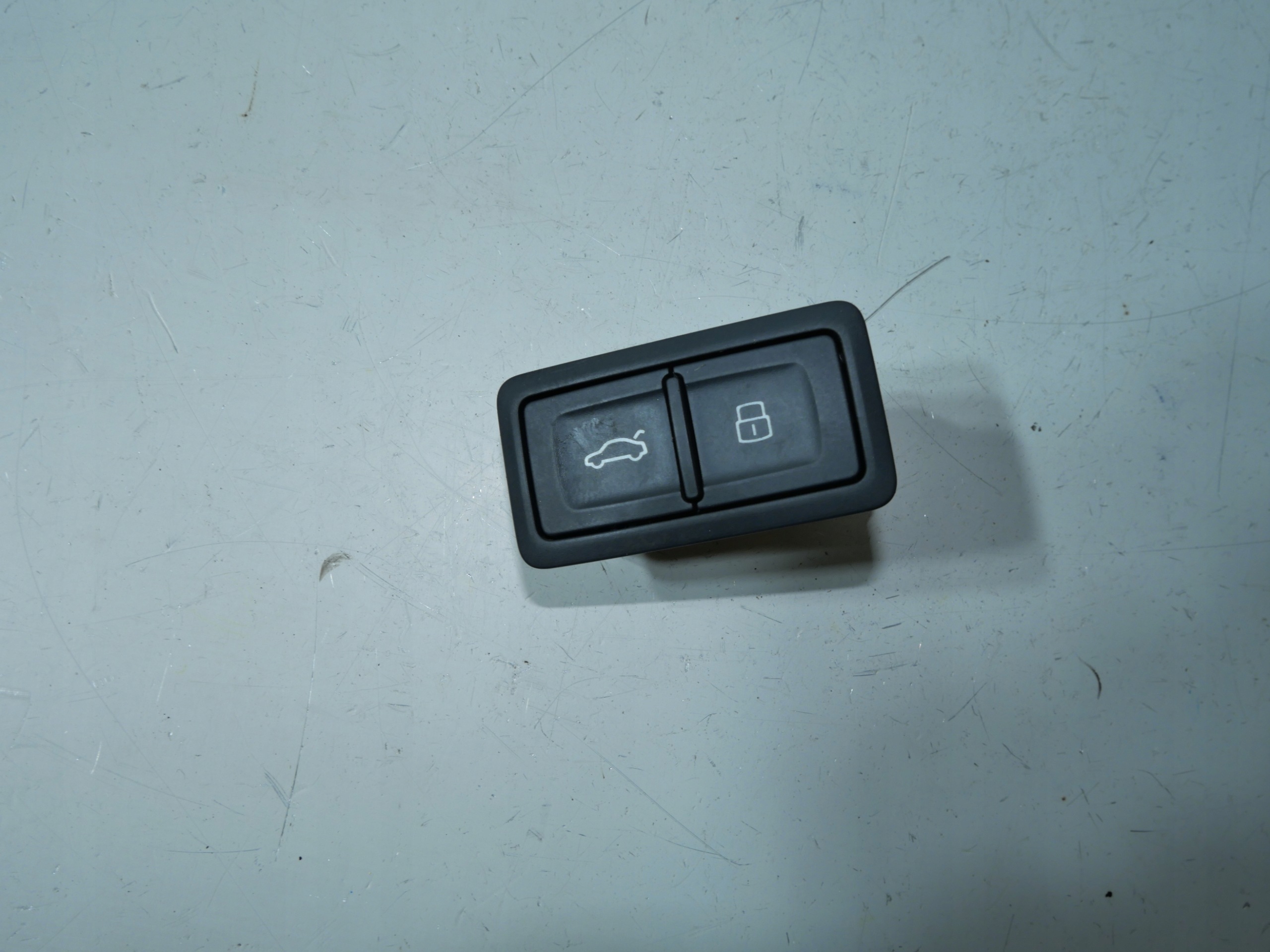 AUDI A6 C7 LIFT button ZAMYKANIA bonnet boot switch 4G0959831B