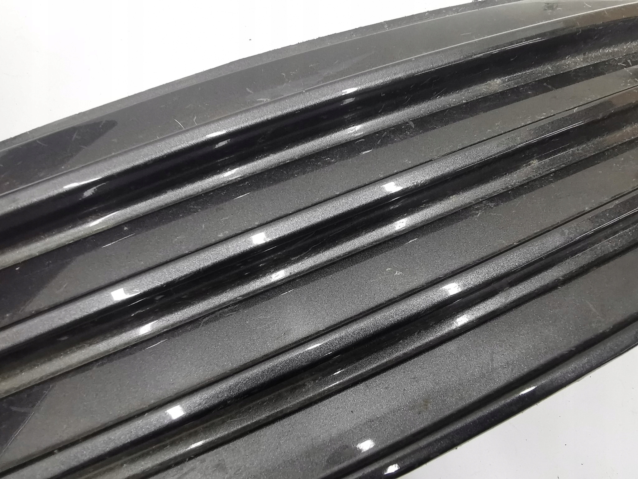 grid frame of a bumper right TOYOTA COROLLA E16 / 81481-02650