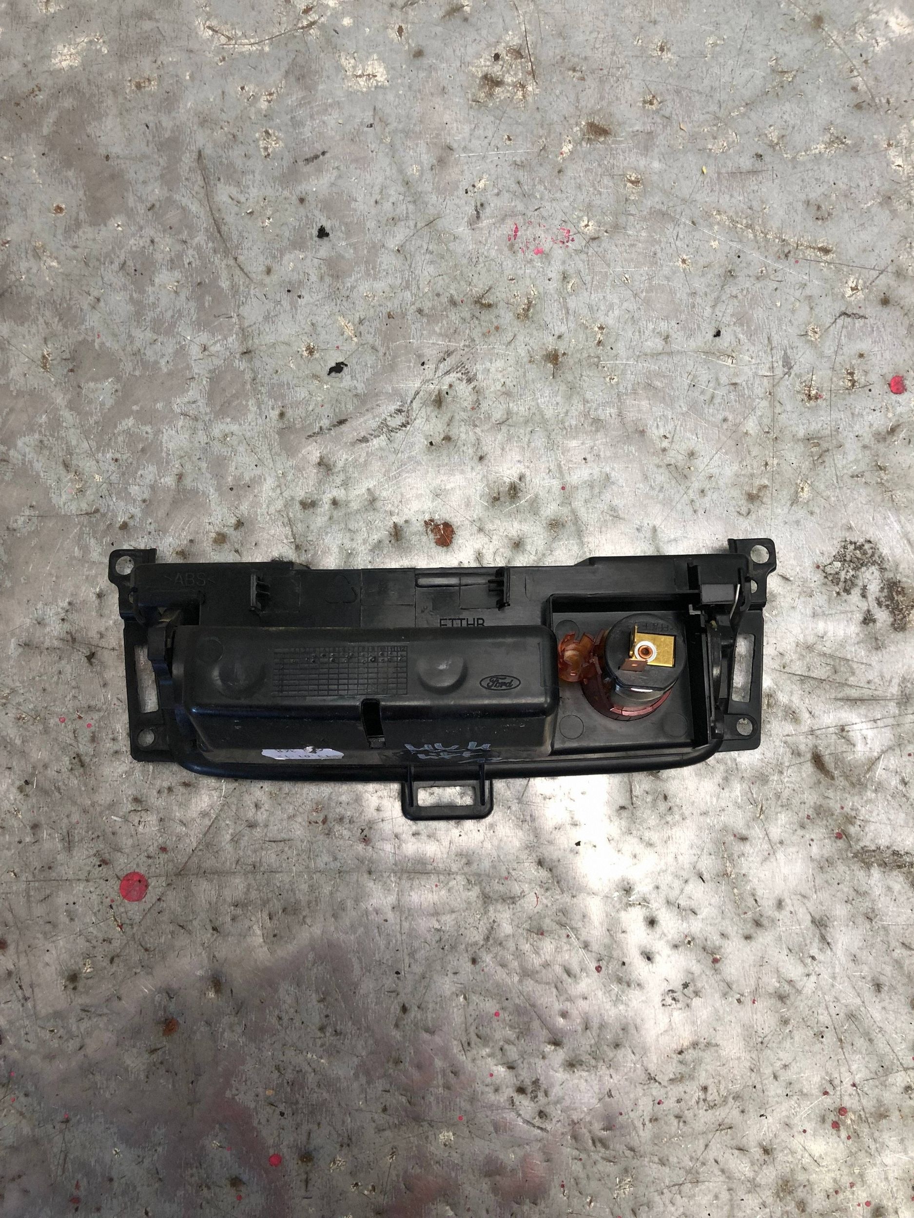 ashtray passenger compartment FORD MONDEO MK4 LIFT