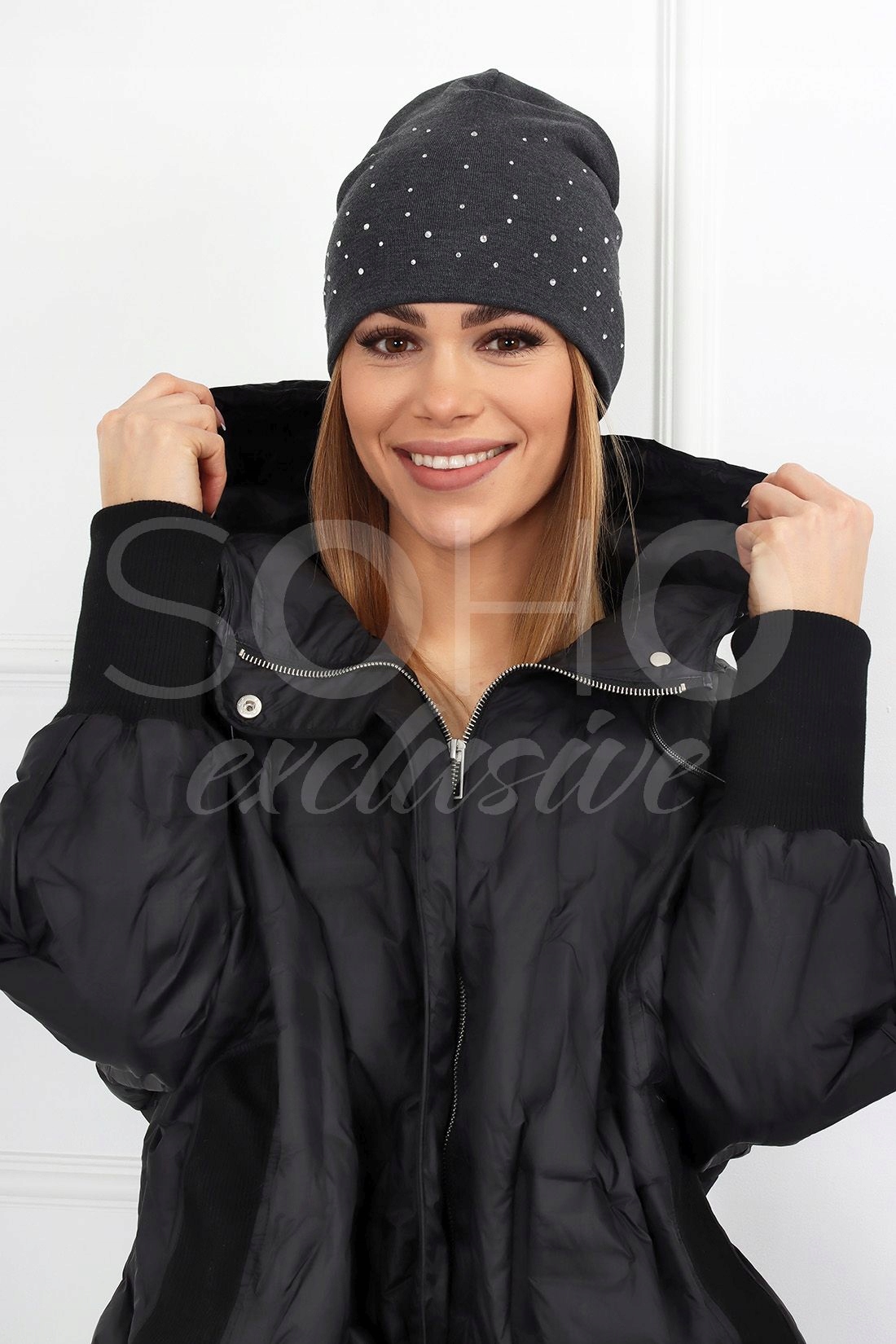 CZAPKA DAMSKA WIOSNA JESIEŃ LEKKA CIENKA WYGODNA CYRKONIE SPORT GRAFIT 2344 Model 2344