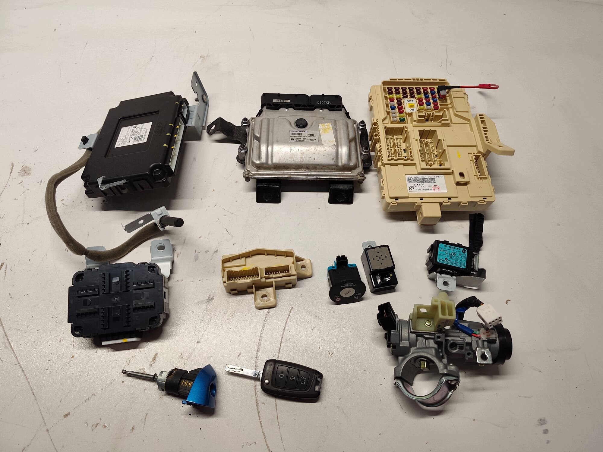 HYUNDAI I30 III 1.4 T-GDI control unit computer of the engine module 39199-03AD0