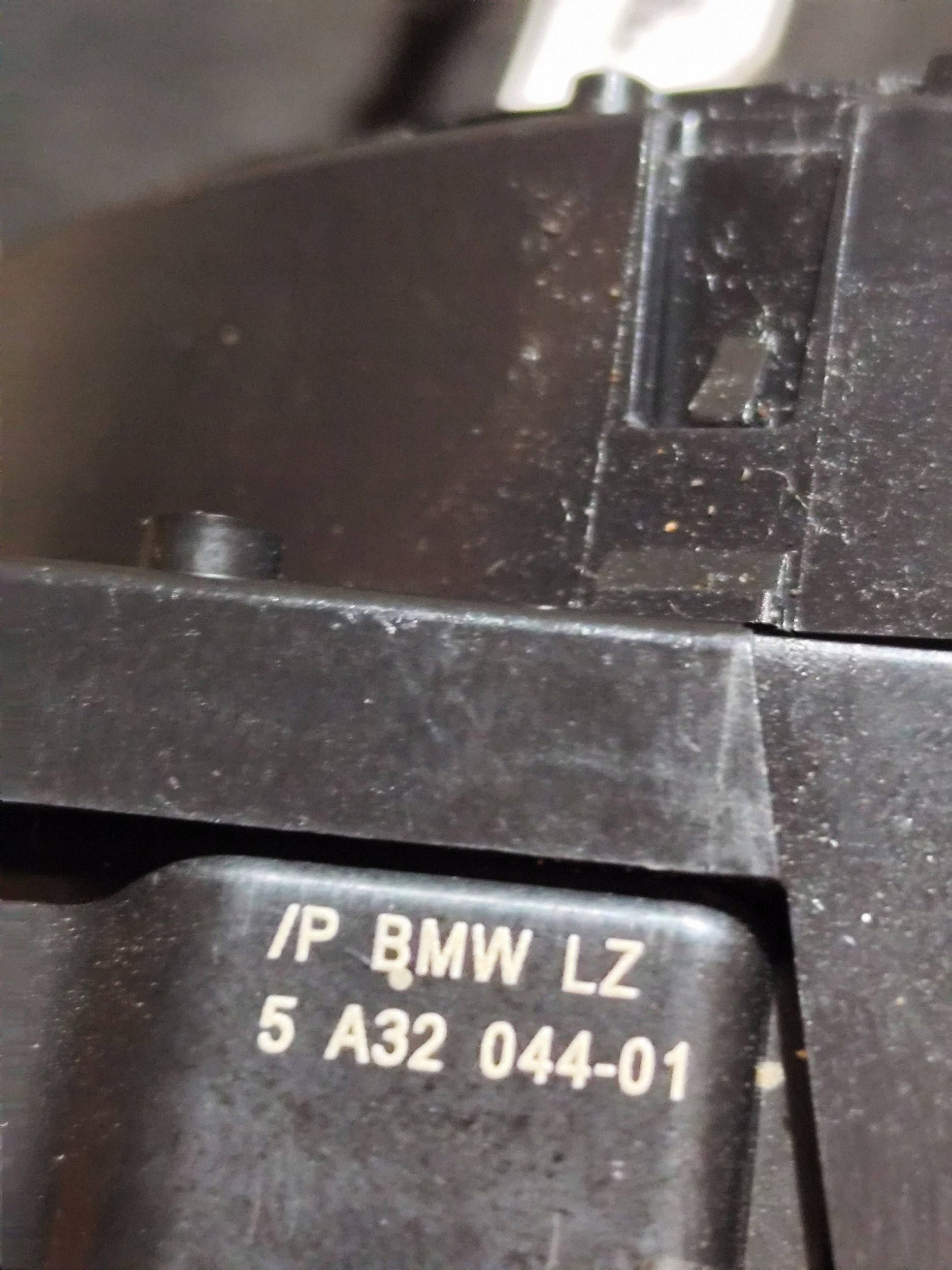 BMW 1 F40 steering wheel levers and controls ring control 10336784