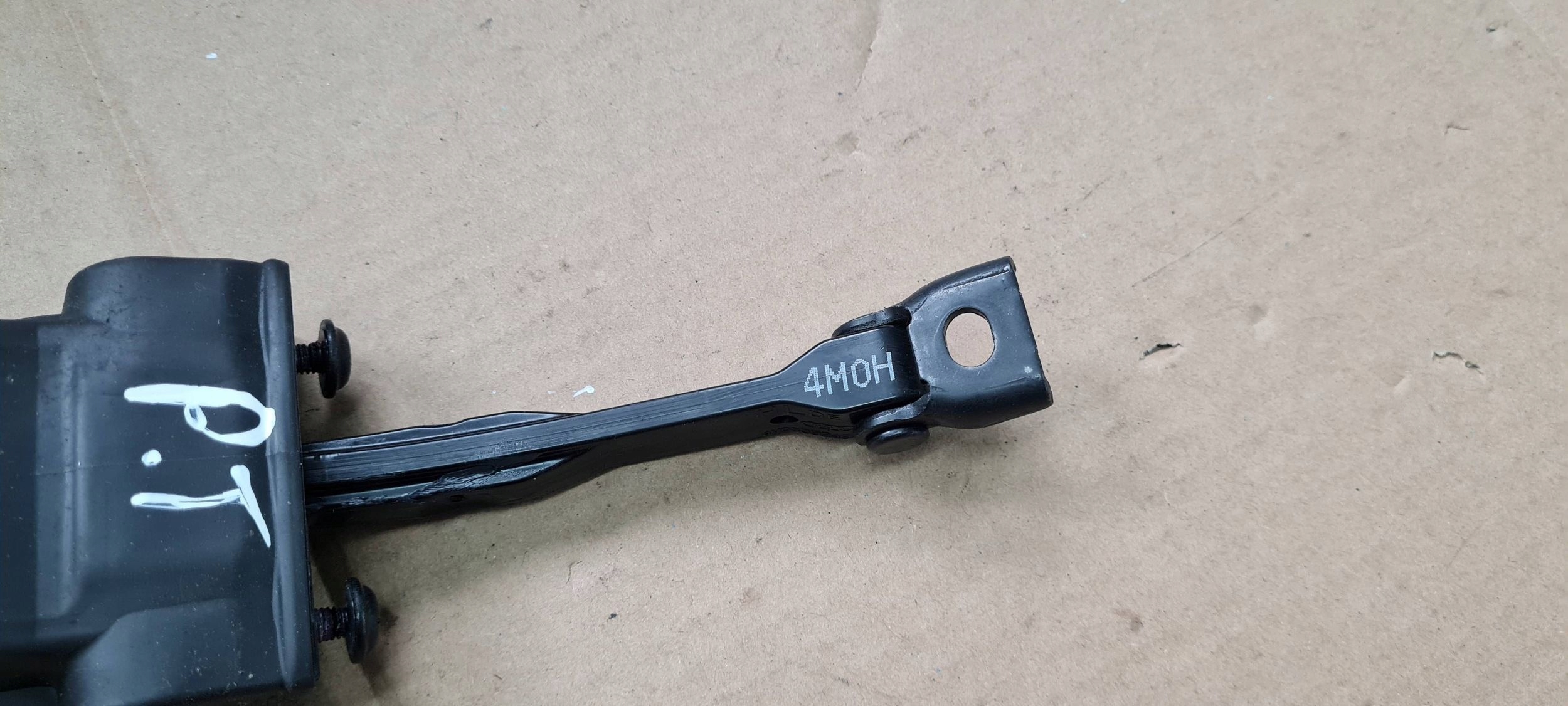 Q7 4M SQ7 limiter door left right rear part 4M0839249