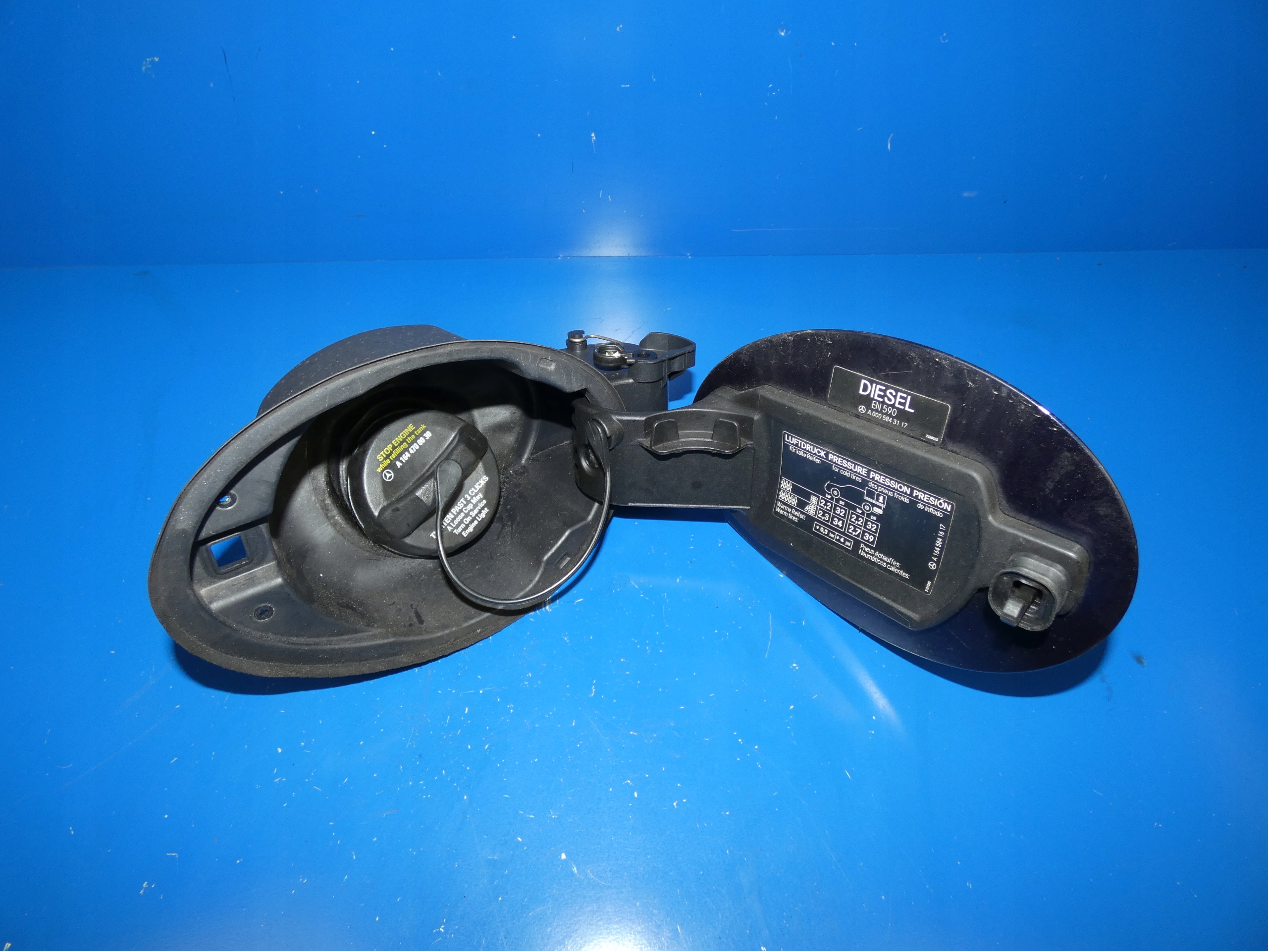 MERCEDES ML W164 KLAPKA TANKKLAPPE DECKEL