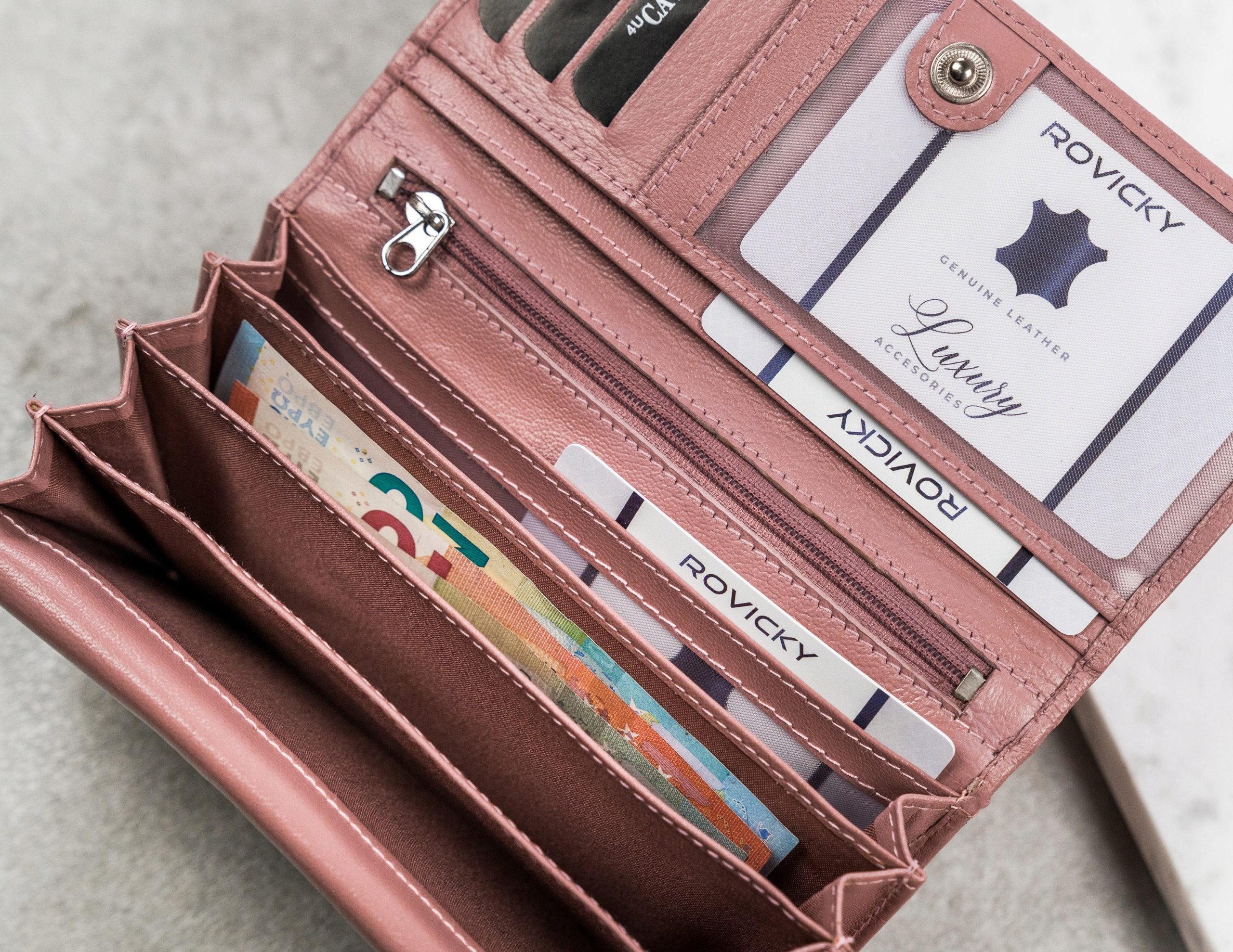 Cavaldi portfel damski z mocnej bydlęcej skóry pojemny solidny RFID Rodzaj portfel