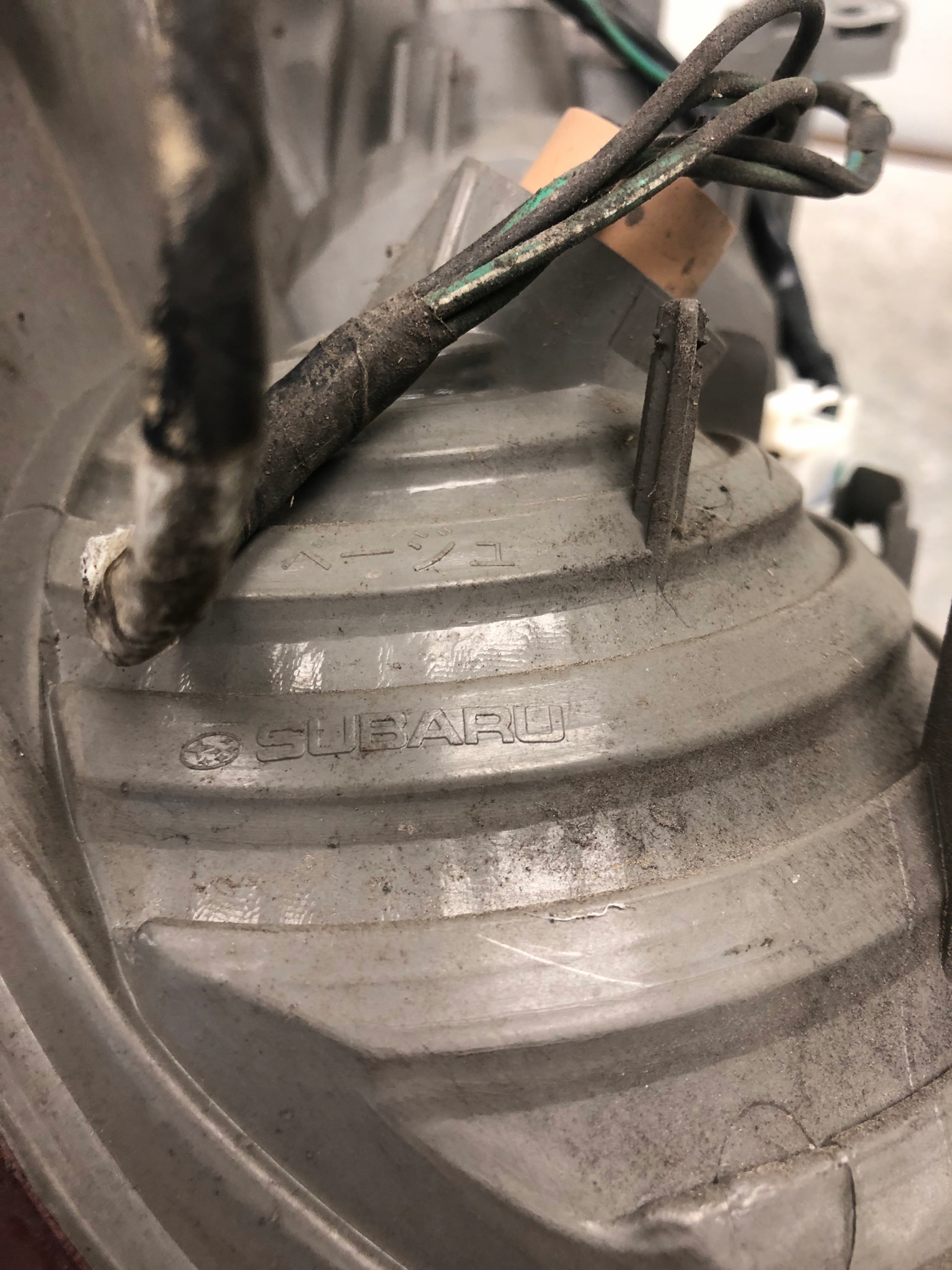 light right rear part SUBARU LEGACY IV KOMBI