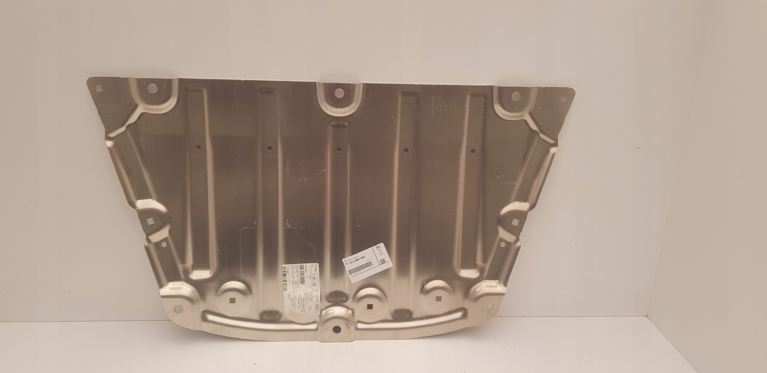 PODŁOGA OSŁONA POD SILNIK BMW iX3 G08 ORYGINAŁ NOWA 6888088 Producent części BMW