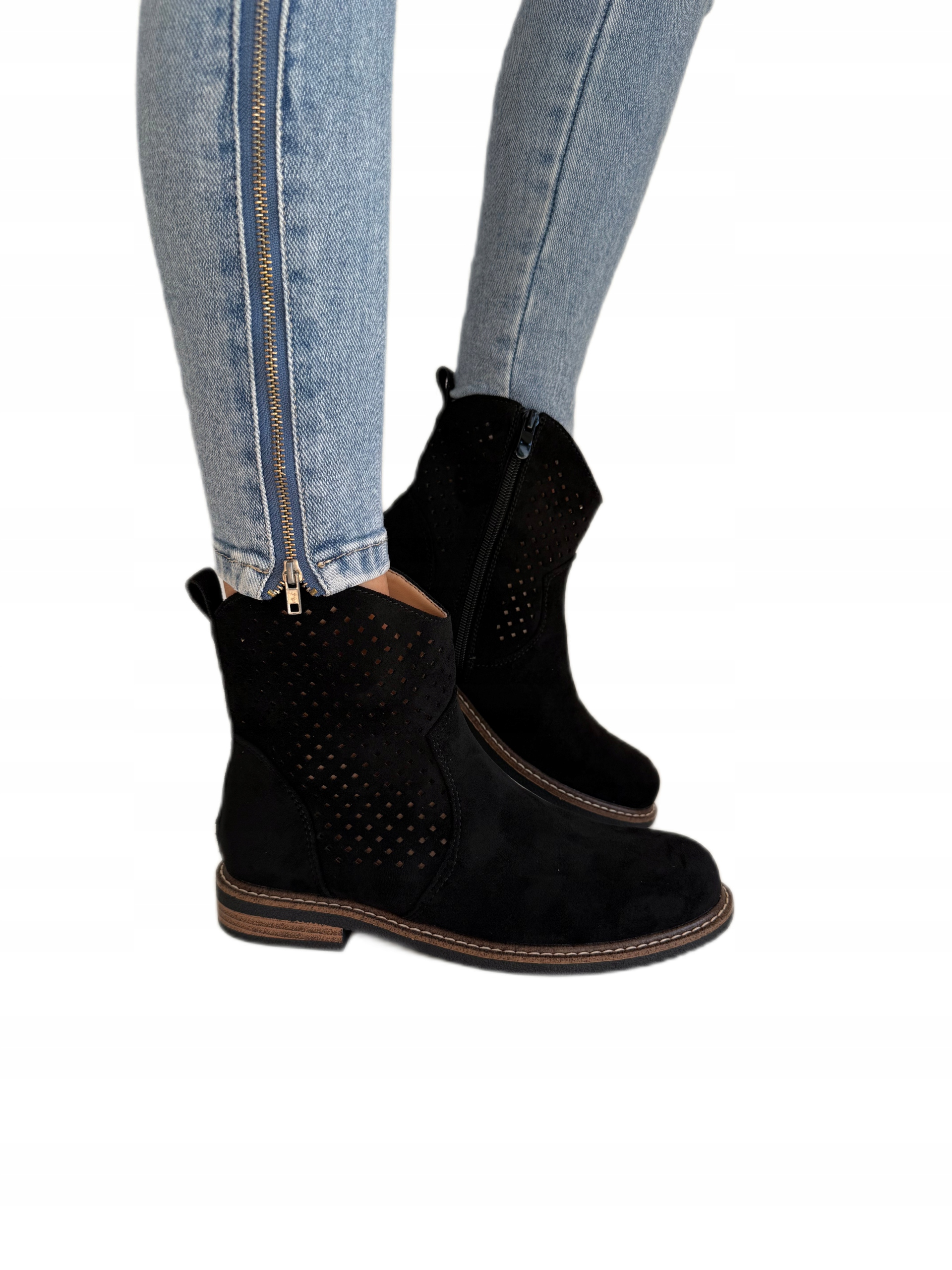 Kotníkové Boty ažurové černé eko semišová kožená stélka velikost 37