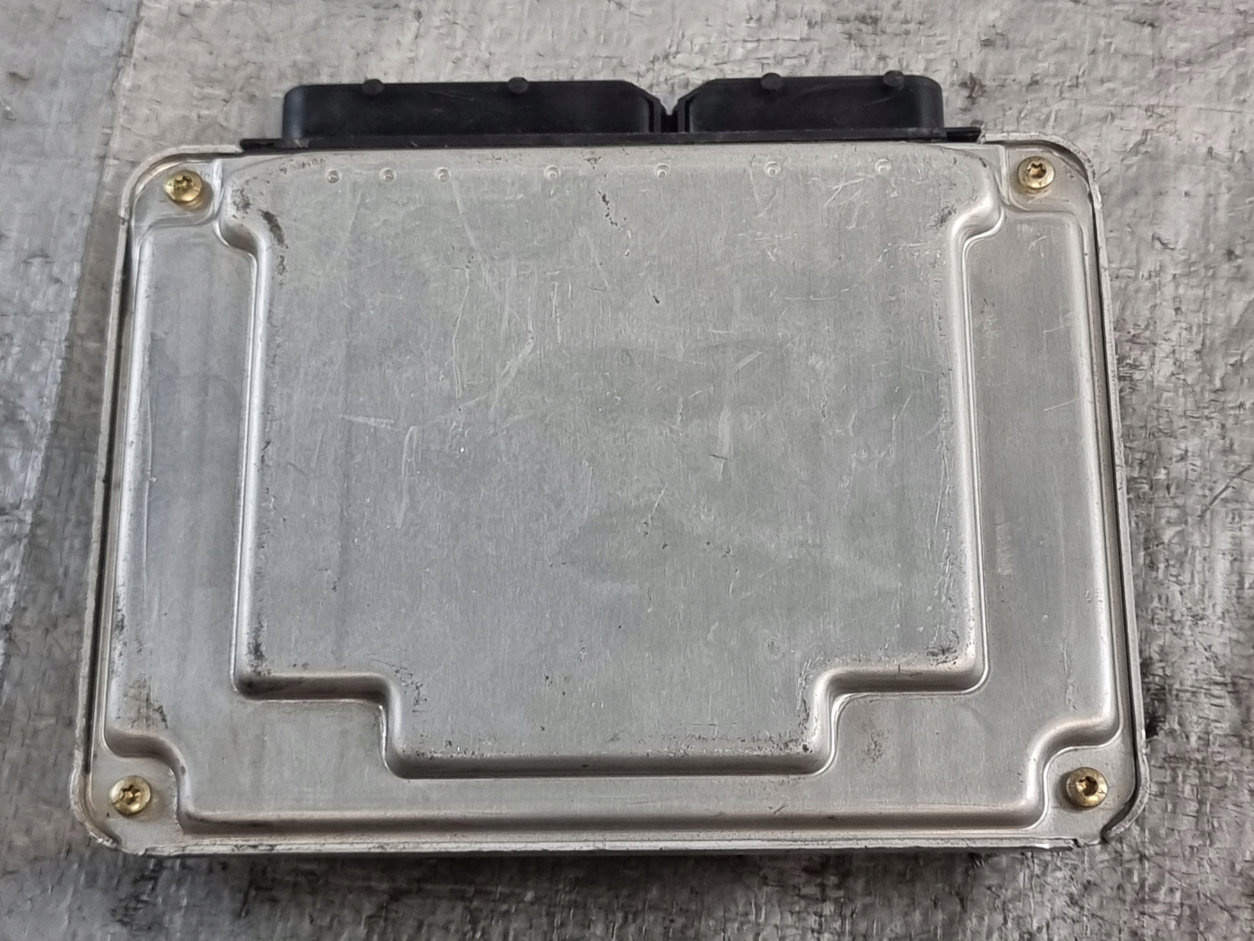control unit computer of the engine OE 8E0907401 AUDI A4 B6 2.5 TDI
