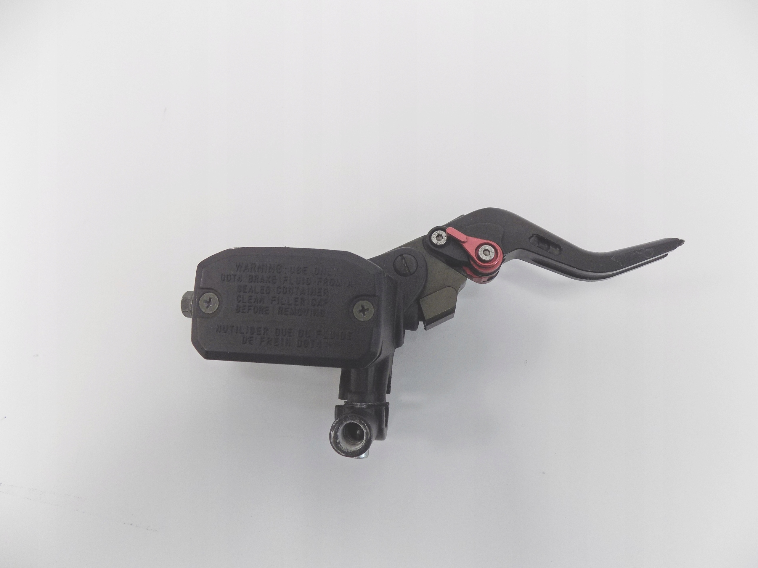 BENELLI TRK 502 ГЛАВНЫЙ ТОРМОЗНОЙ ЦИЛИНДР ПЕРЕДНИЙ