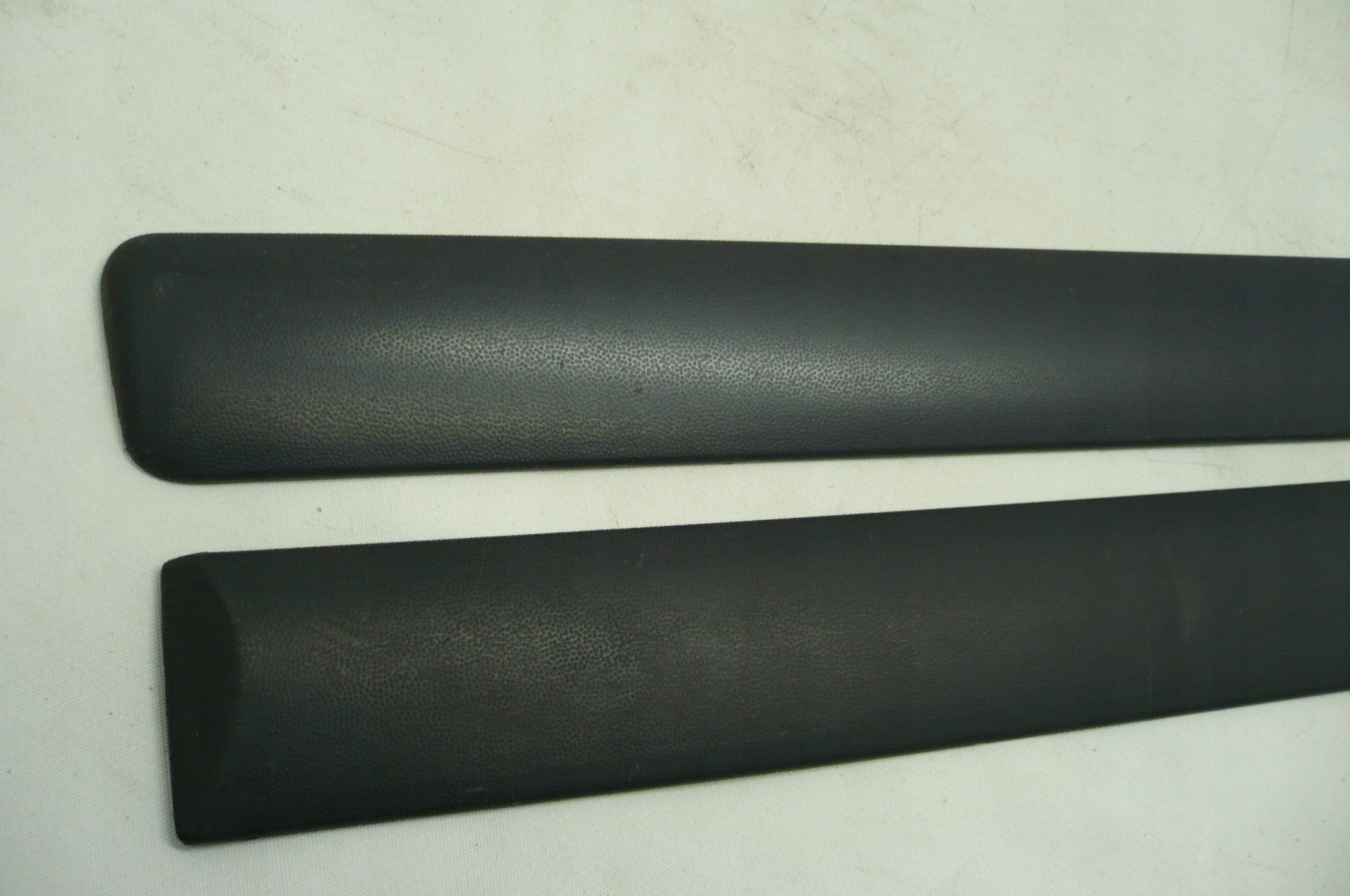 SKODA OCTAVIA II 2 moulding door left front + rear part 2004-08 rok