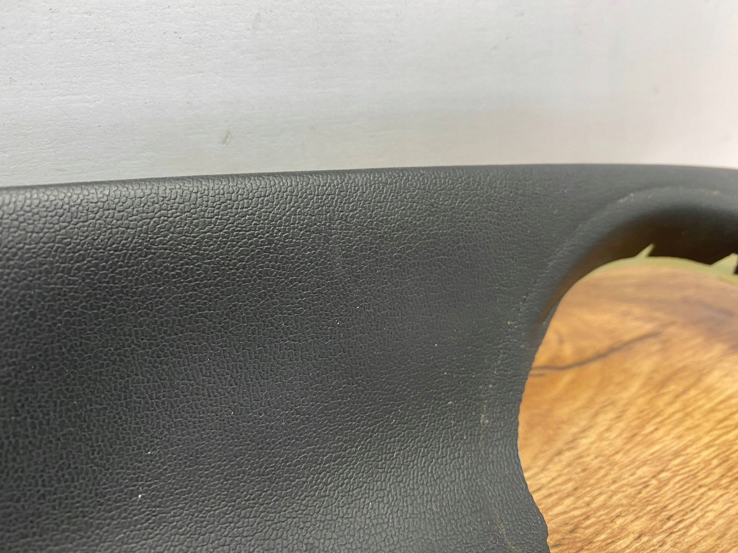 decorative trim panel dekor of the dashboard Chevrolet Camaro VI 2016+
