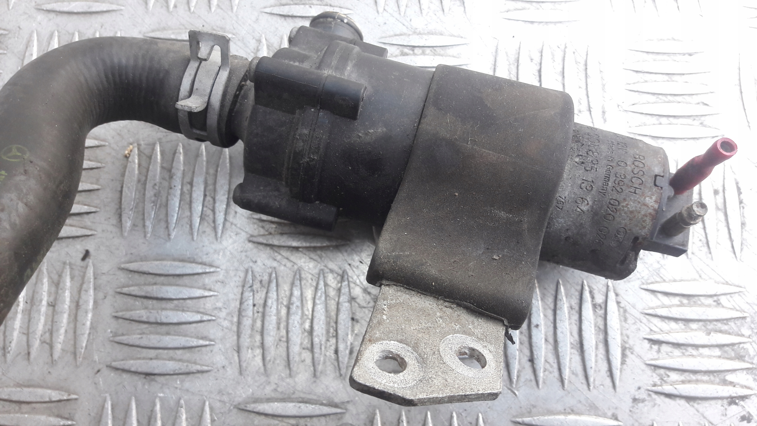 MERCEDES SLK R170 pumpa ventil pumpa vode 0018351364