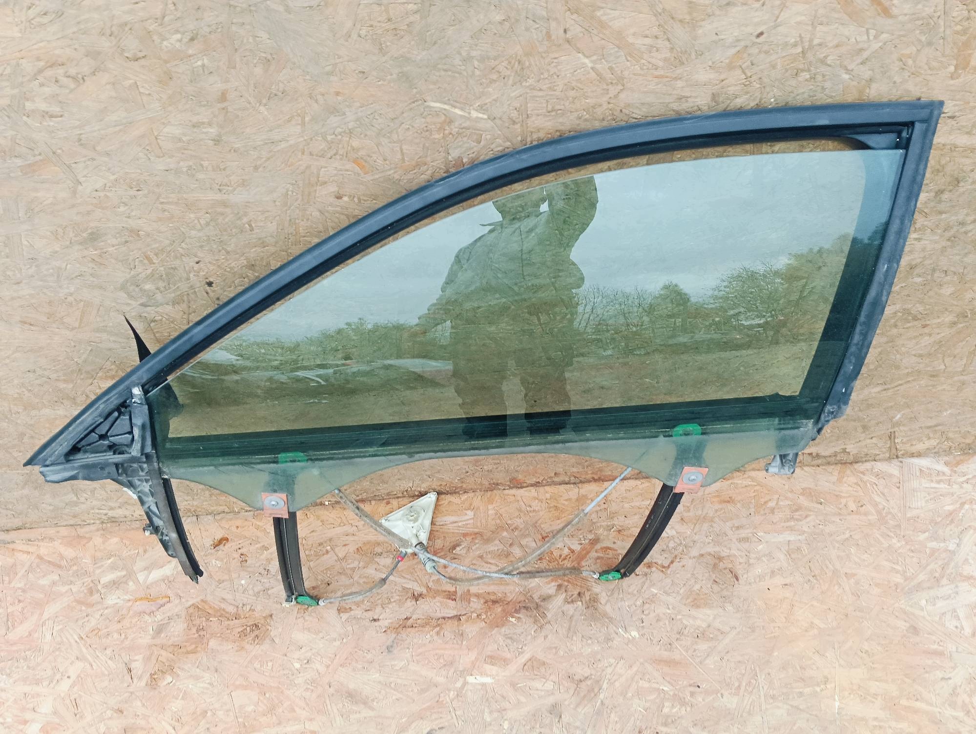 mechanismus okna elektrický levý předek Audi A3 8P 3D 1.9 TDI E006060001B