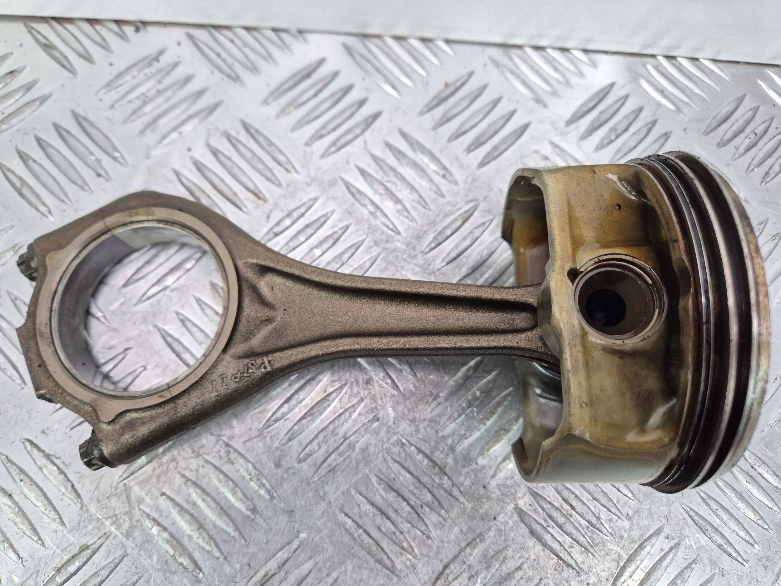 Piston avec bielle BMW BMW 5 E60 E61 550i 4.8 7544525 N62B48B
