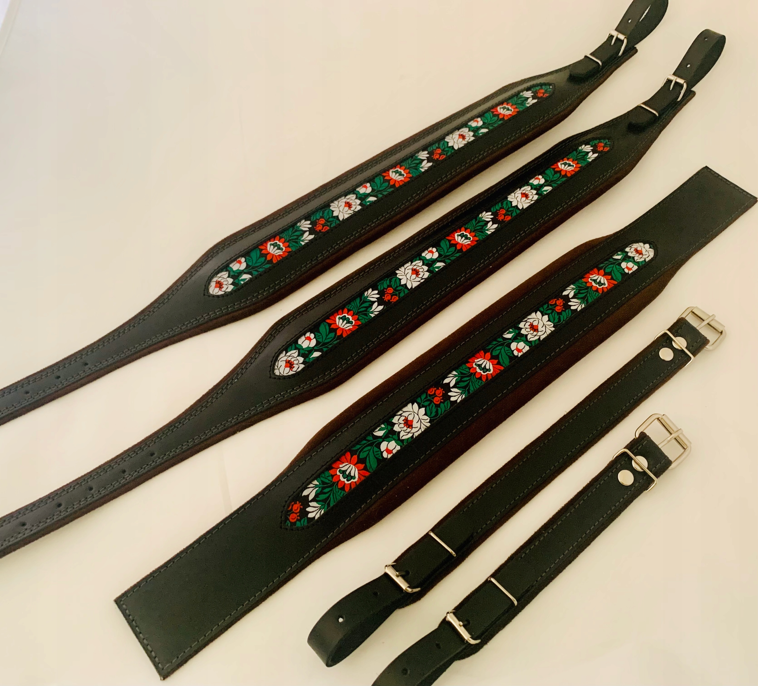 Kožené pásky akordeon 96-120 basů sada