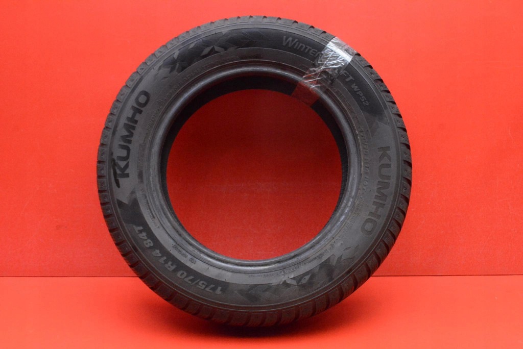 tyre tyres 2 pcs KUMHO winter 175/70/14 22R