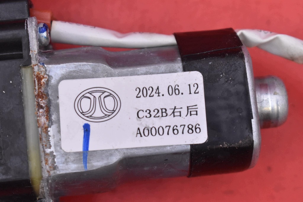window regulator right rear part A00076786 BAIC BEIJING X3 LIFT 19