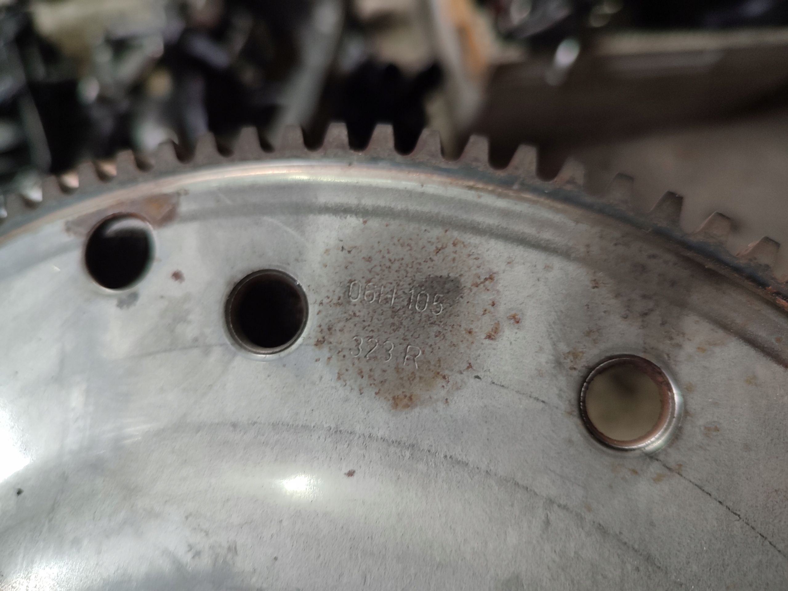 flywheel AUDI A6 C7 2.0 TDI 06H105323R