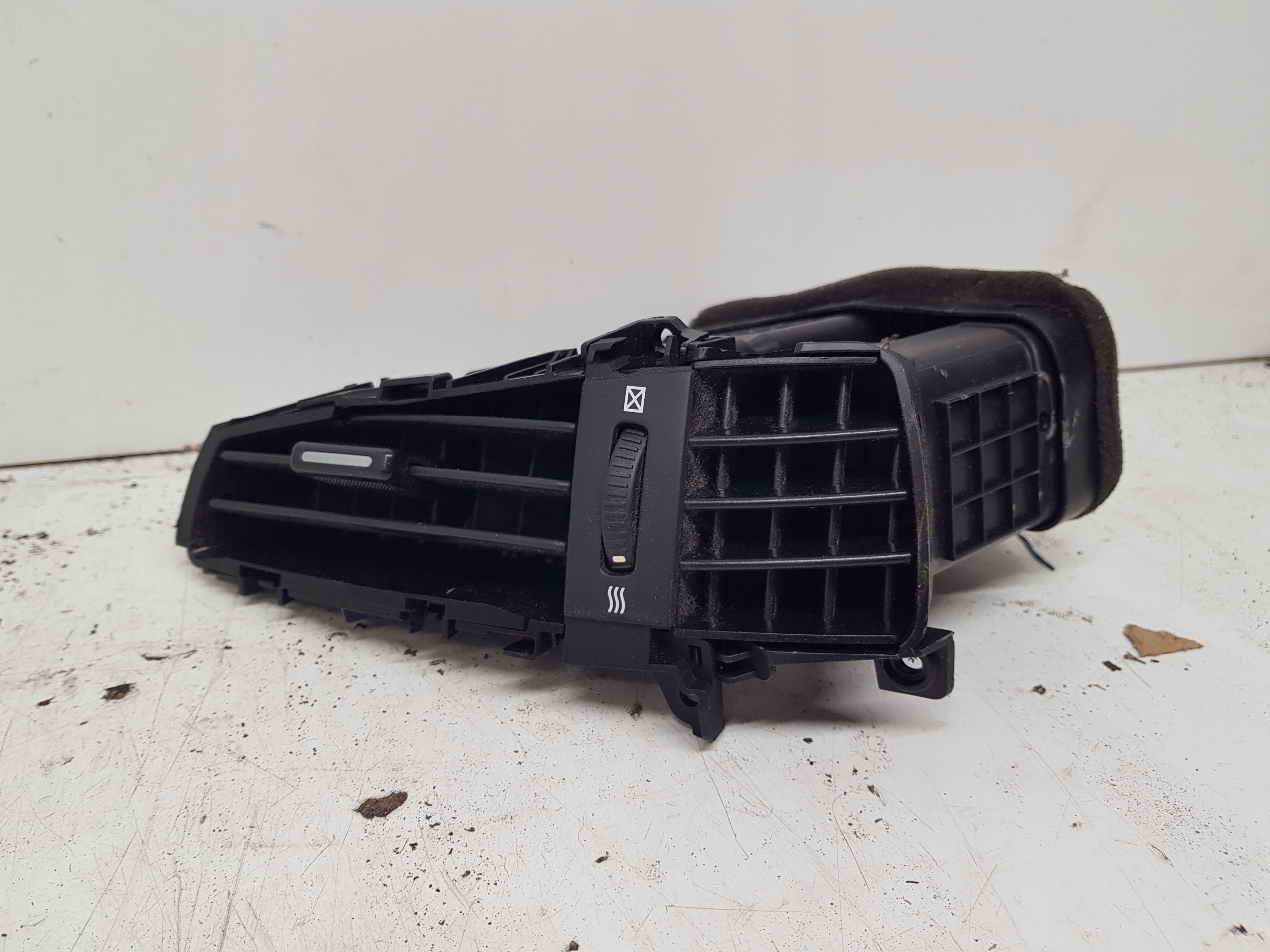 KIA CEED and PRO 97480-1H000 grid air conditioning devices 2006-11R