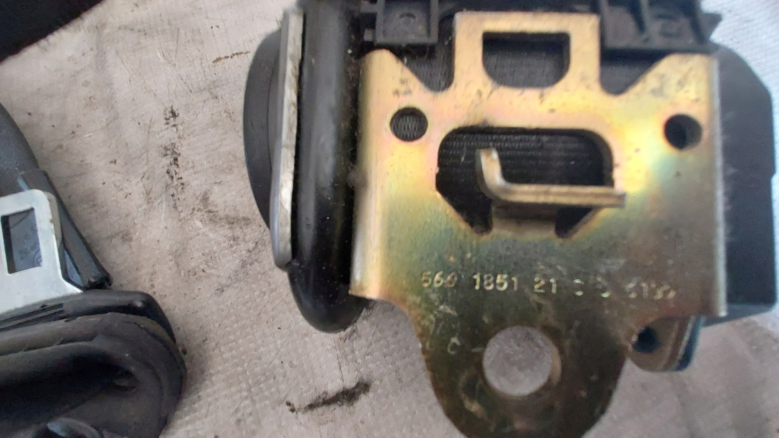 seat belt left front front AUDI A3 8L 3 door 8L4857705A
