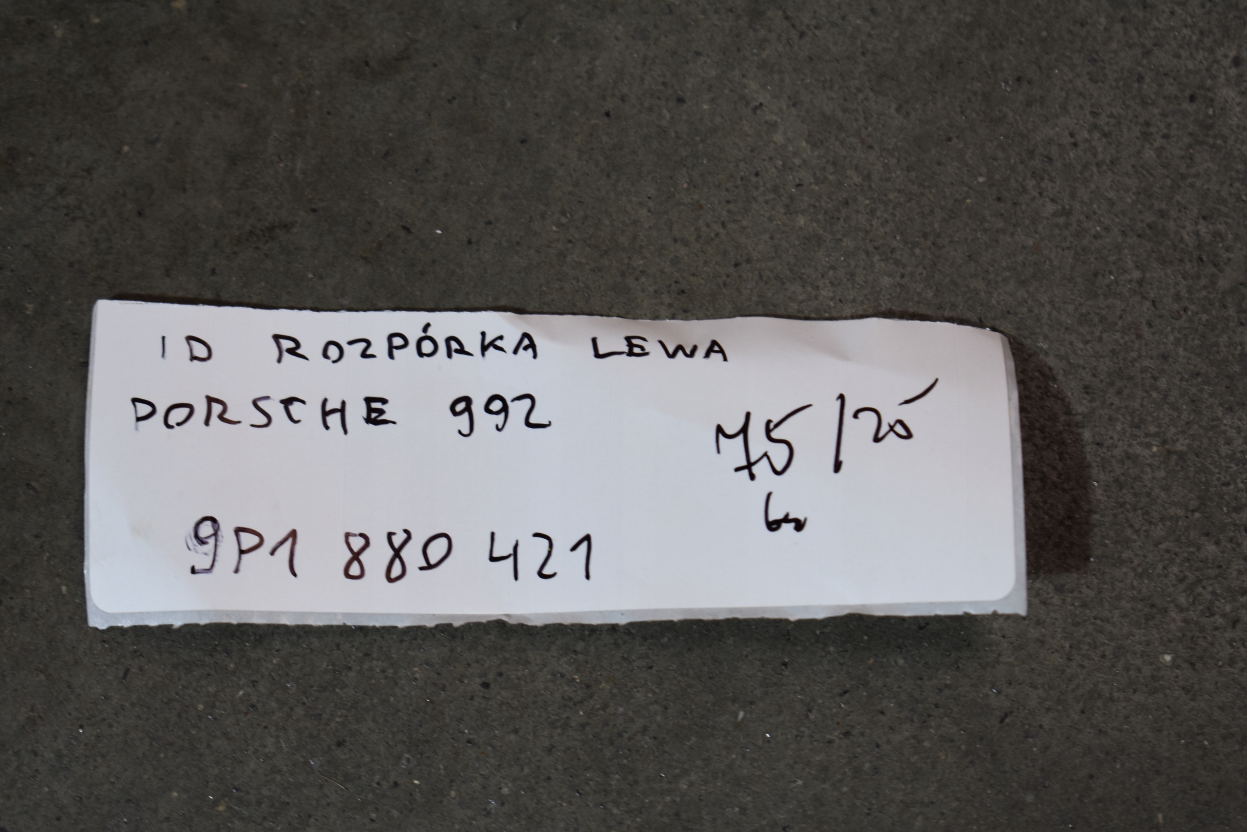 IDEALNA podpěra levá PORSCHE 992 1