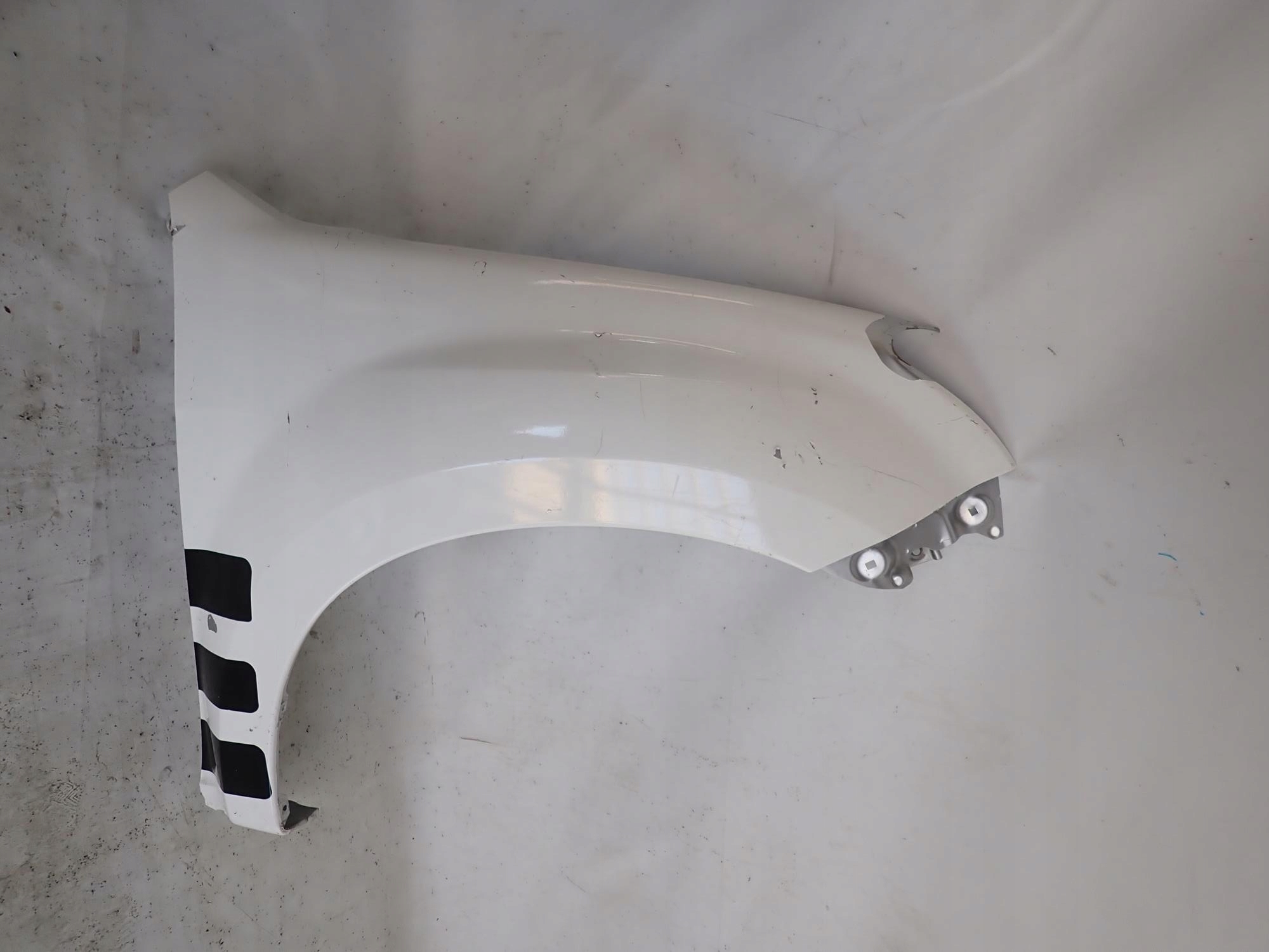 ISUZU D-MAX II 2 11-20 fender front front right