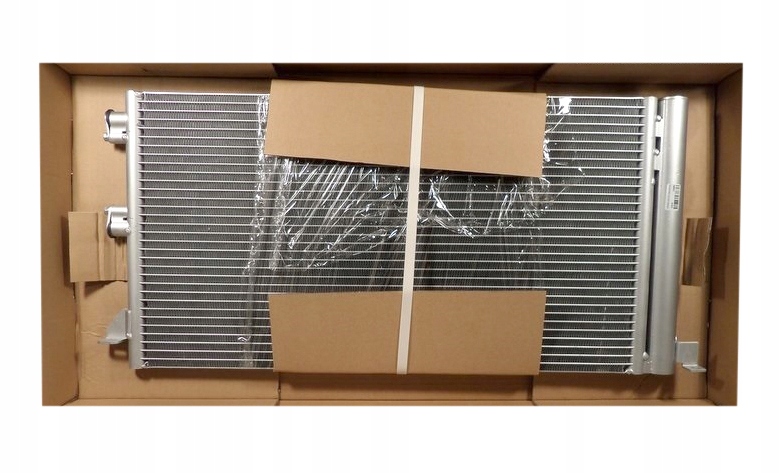 608050 - РАДИАТОР КОНДИЦИОНЕРА FIAT PANDA 2003-2012