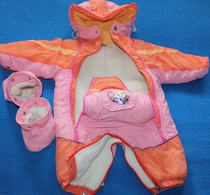 Zimowy kombinezon dla dziewczynki roz. 74 Marka Inna marka