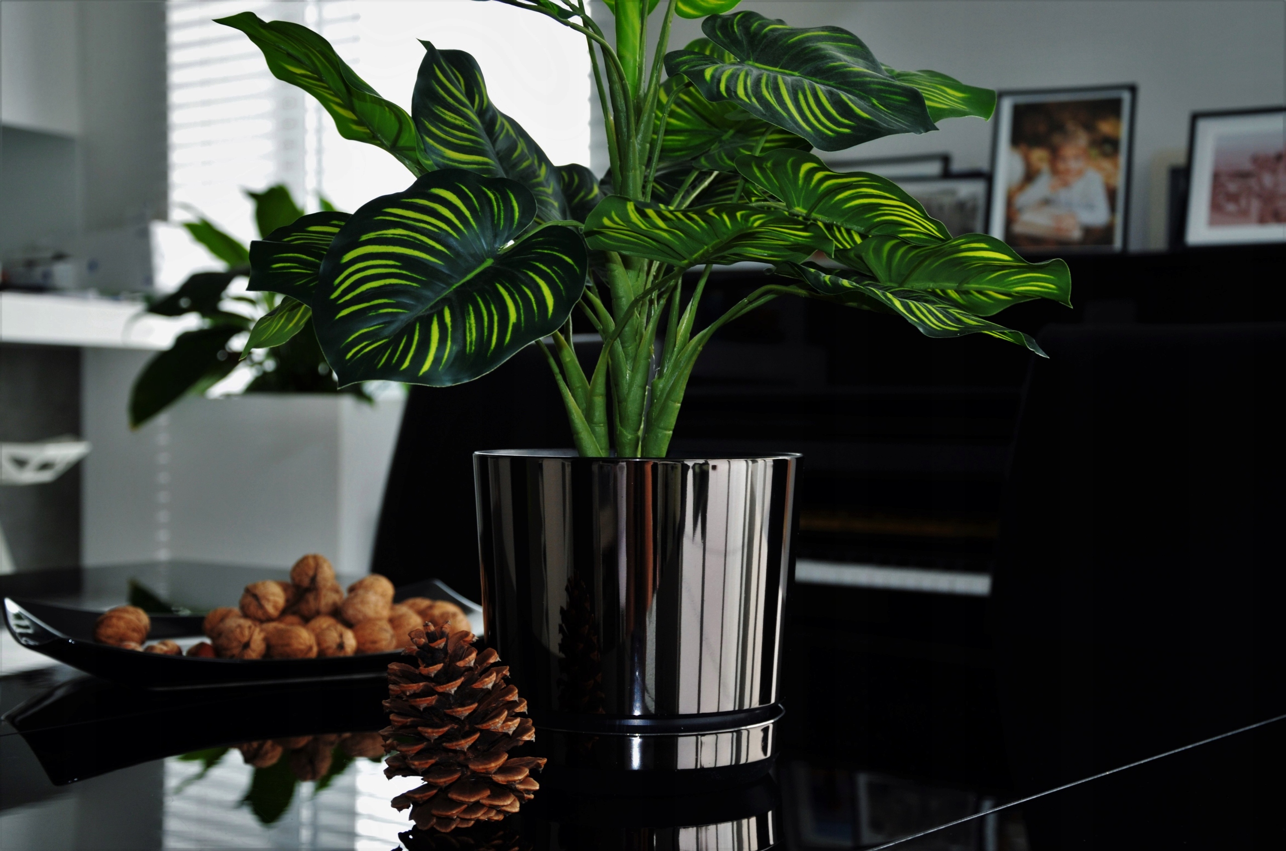 Osłonka 12 CZARNA BŁYSZCZĄCA nowoczesna POŁYSK Marka Kerd