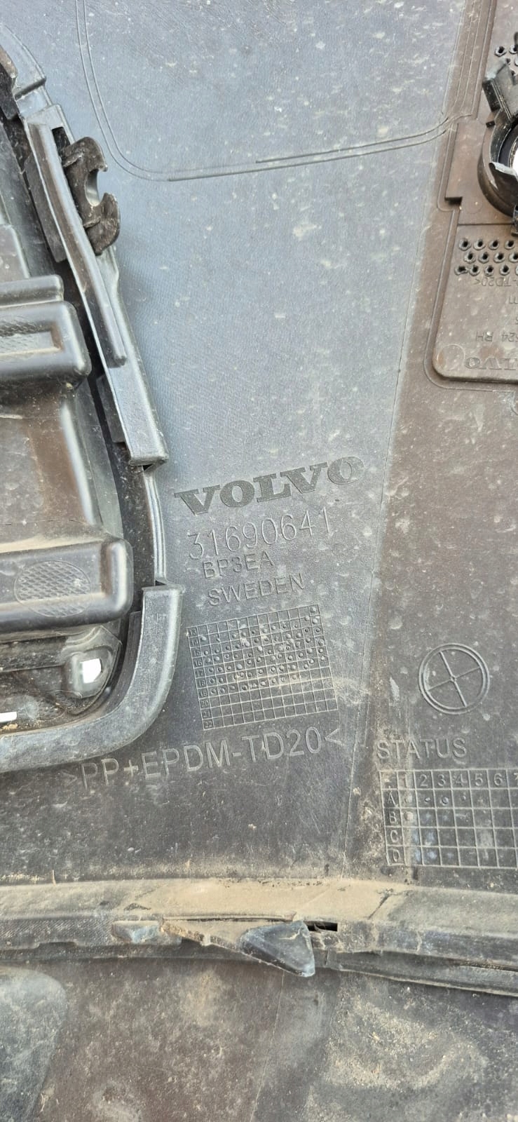 VOLVO XC90 II 2 R design 14- bumper front front PDC SPR 31690641