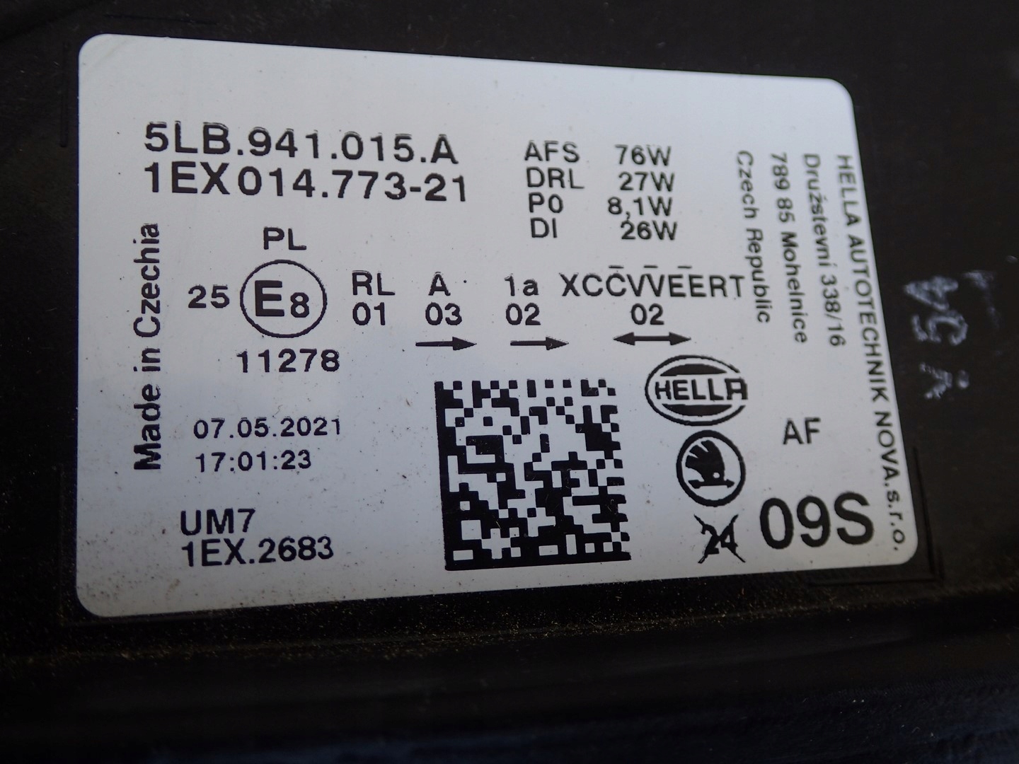 light left left FULL LED SKODA ENYAQ 5LB941015B
