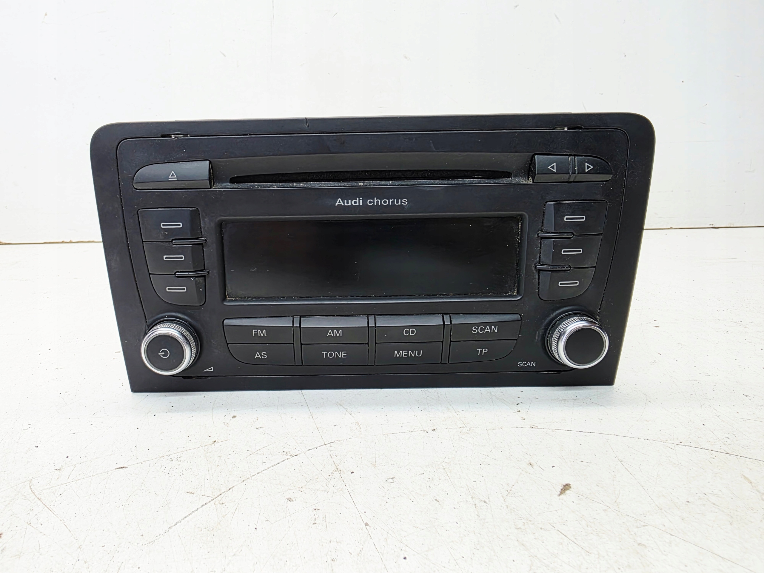 RADIO CD AUDI CHORUS AUDI A3 8P LIFT 2 DIN 8P0035152F