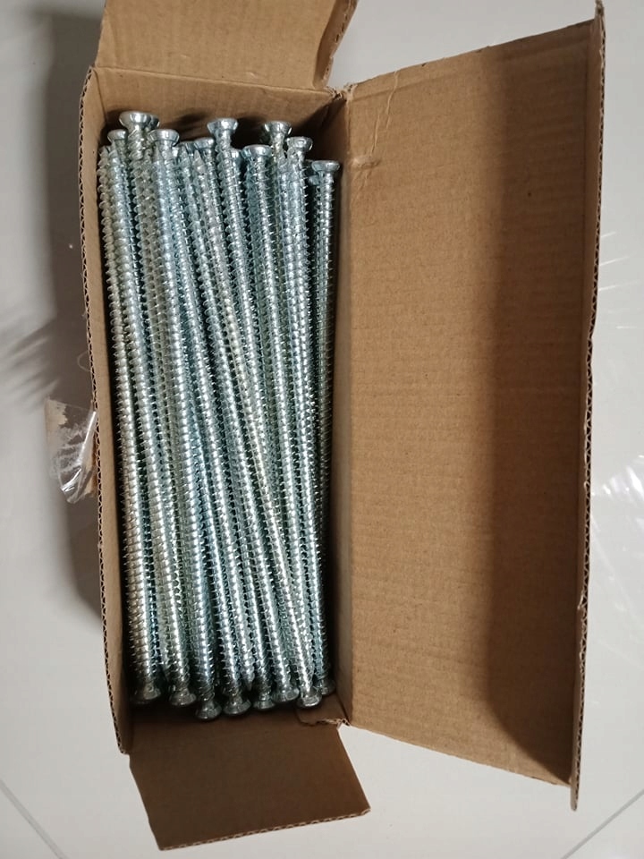 

Wkręt śruba do okien 7,5x212 100 szt.