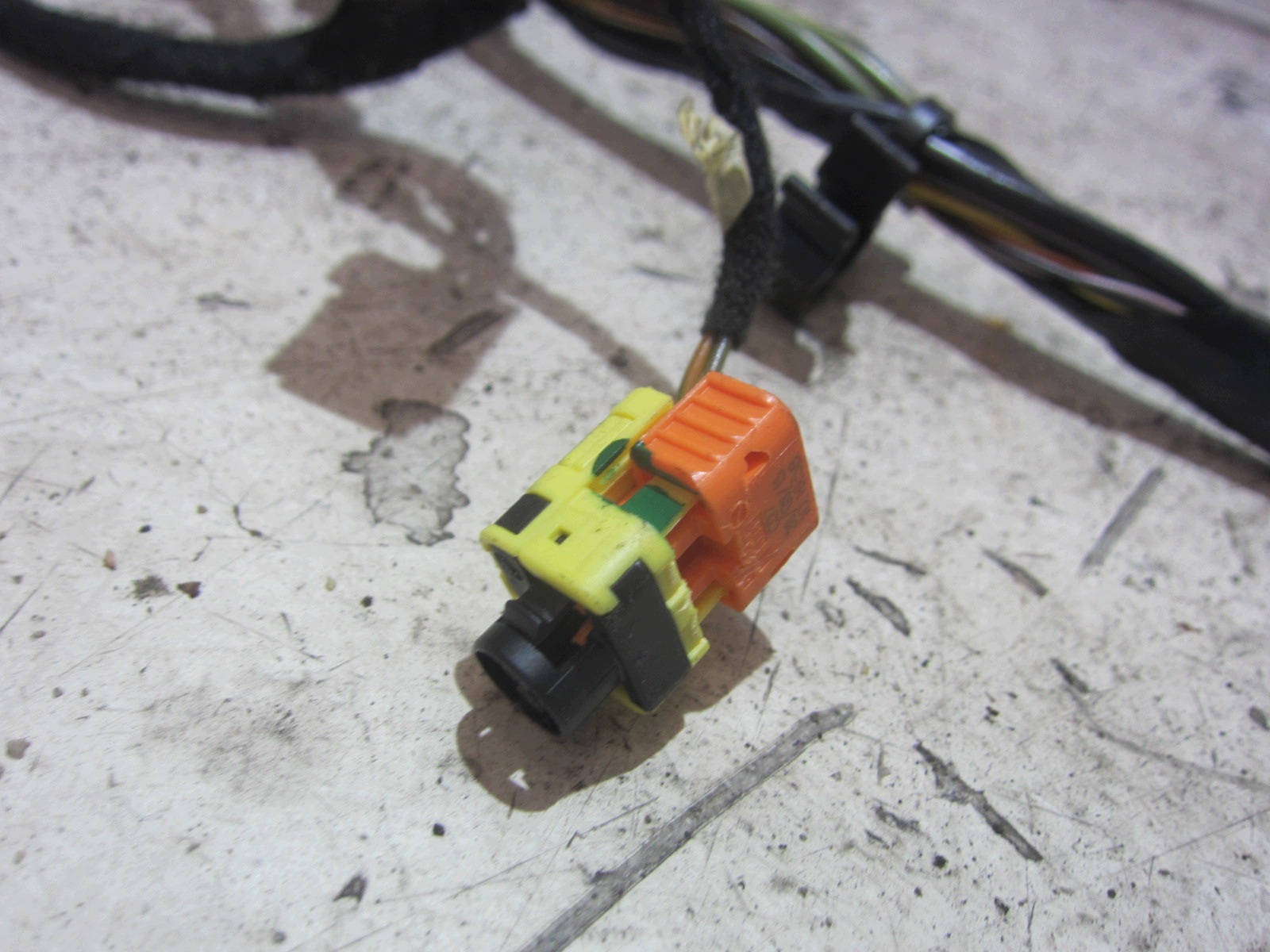 VOLVO XC90 II rear left bundle XC 90 2.0 T6 wiring left rear part 31940400