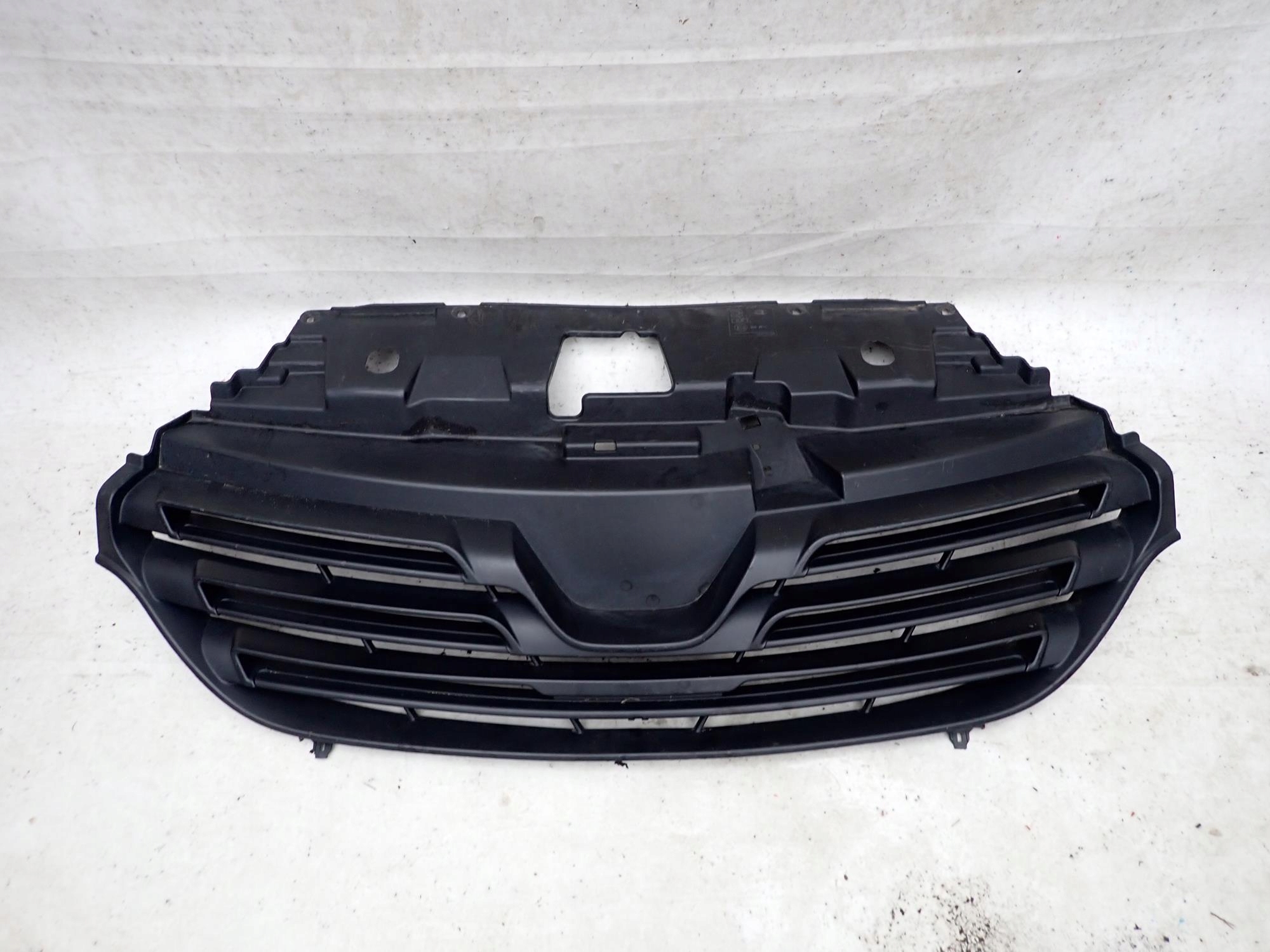 RENAULT TRAFIC III 3 14-19 grill grille