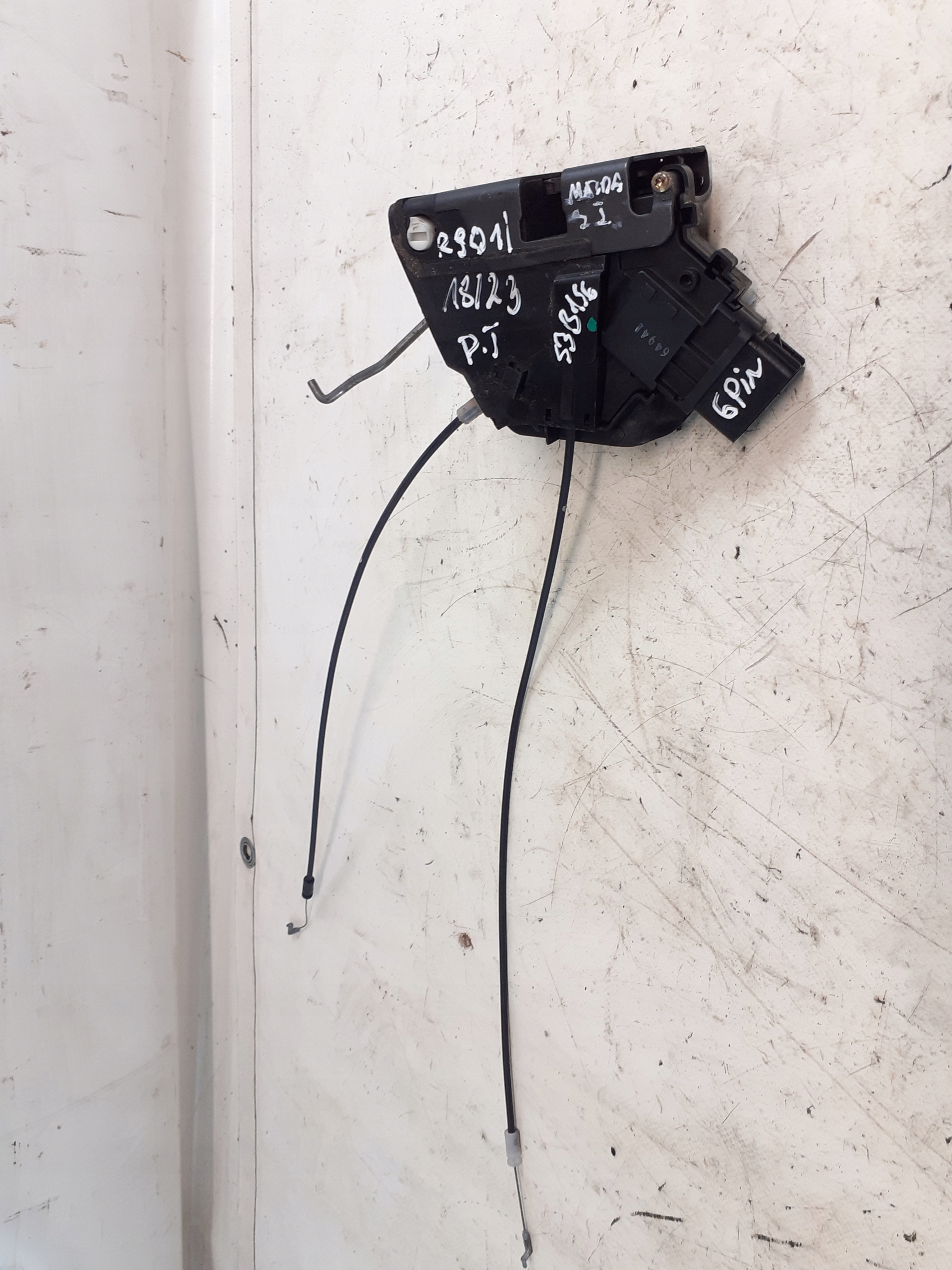 MAZDA 3 5D lock door right rear part 3N6A-A26412-B