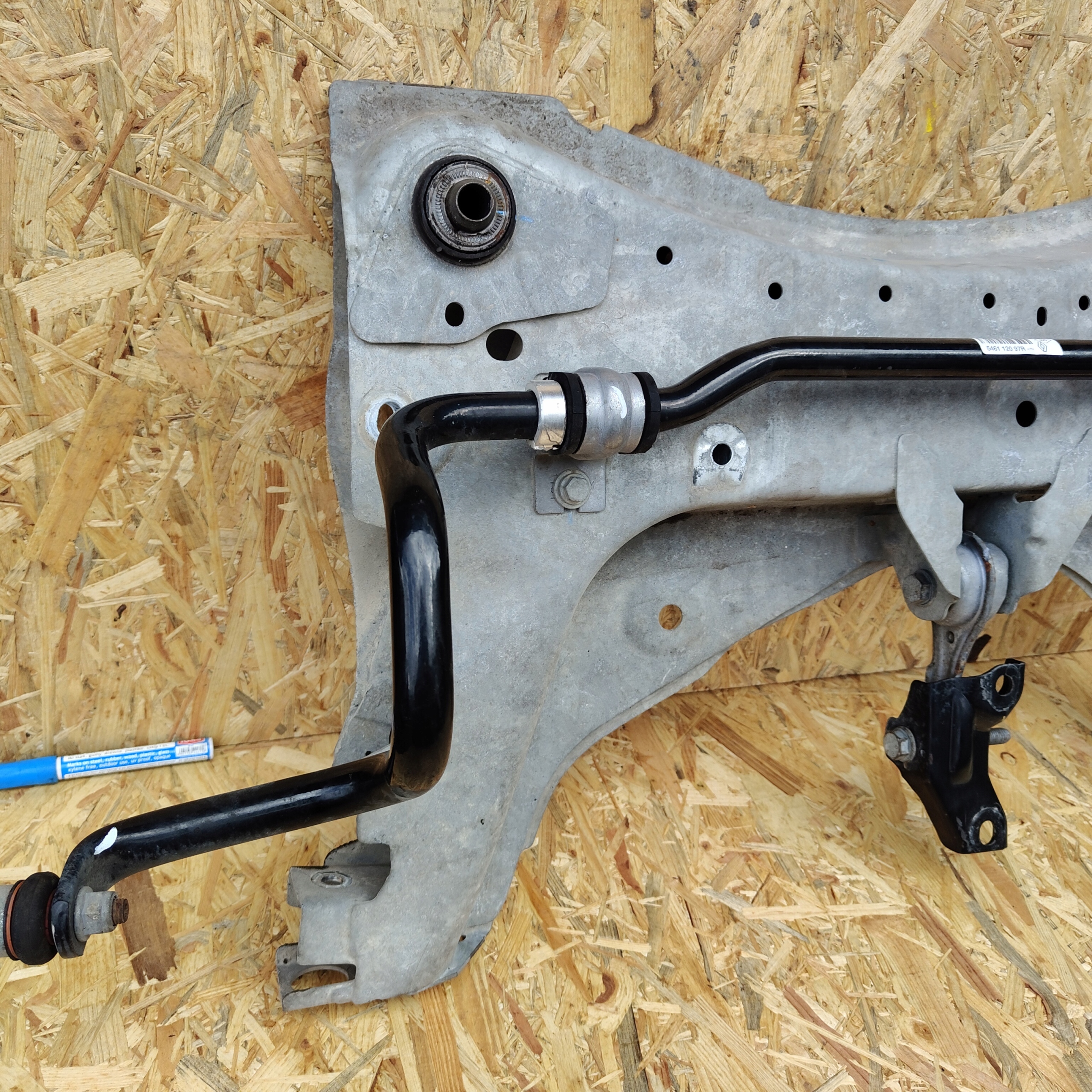 subframe below engine TRAWERS RENAULT ZOE
