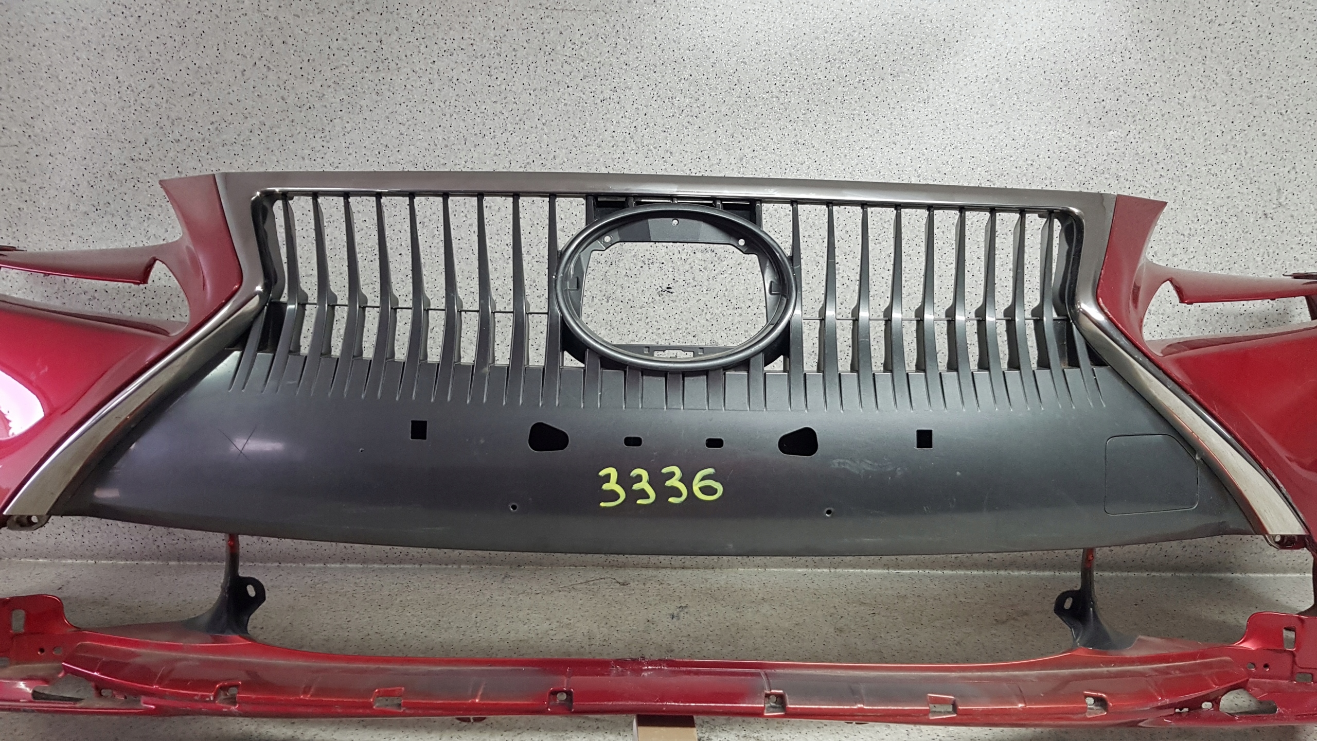 LEXUS RC Pare choc Avant 3336