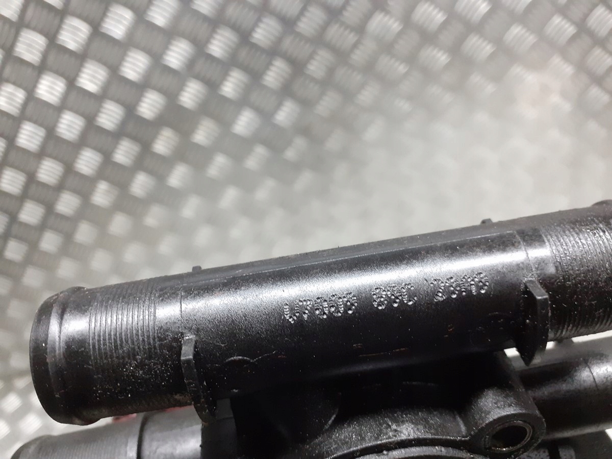 OBUDOWA TERMOSTATU RENAULT SCENIC I 1.9 DCI Jakość części (zgodnie z GVO) O - oryginał z logo producenta pojazdu (OE)