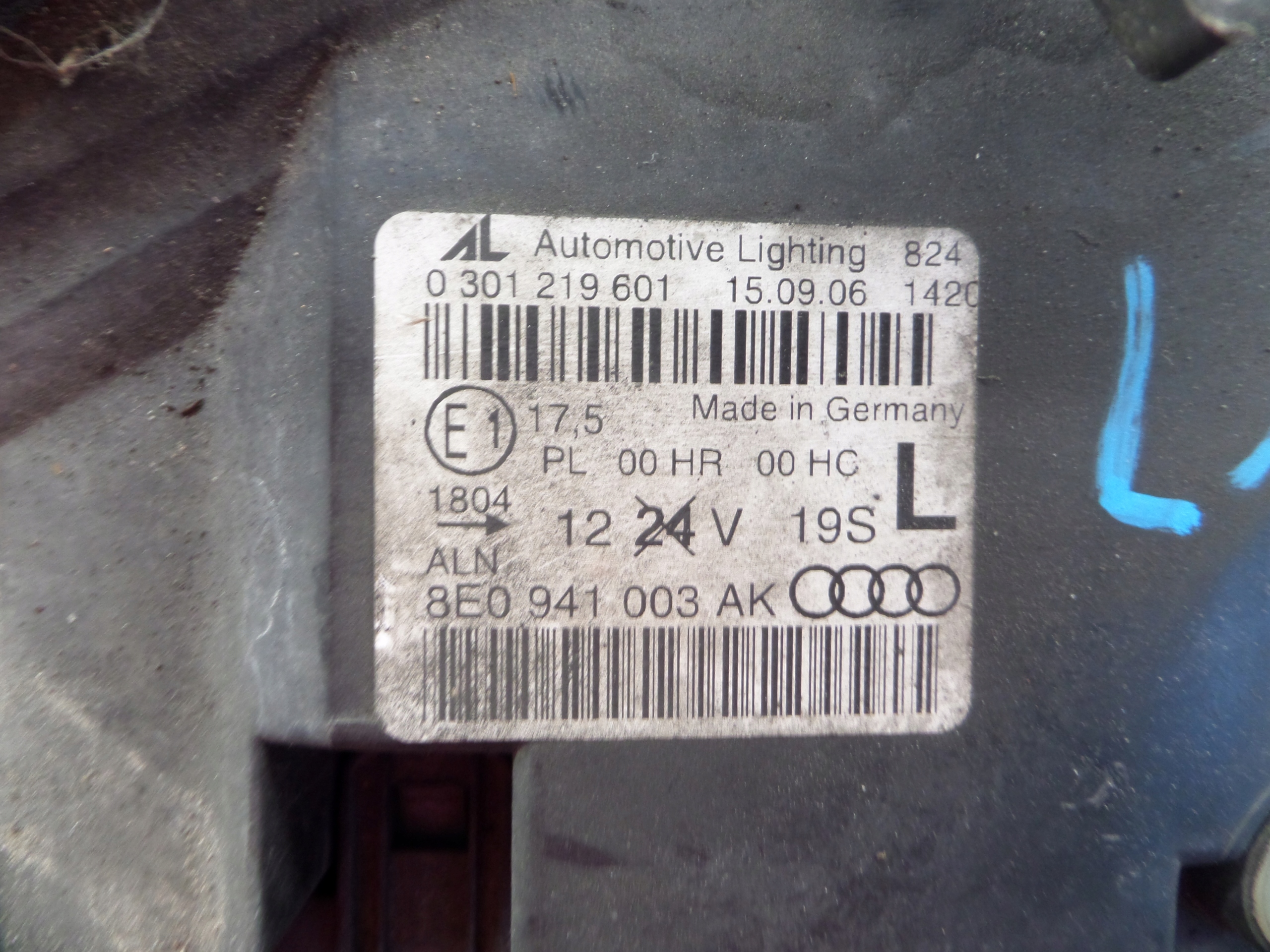 Licht links vorne vorne AUDI A4 B7 LATA 04-08 8E0941003AK UK