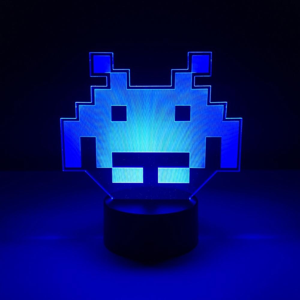 LAMPKA Space Invaders 16 kolorów RGB Pilot Marka inna marka