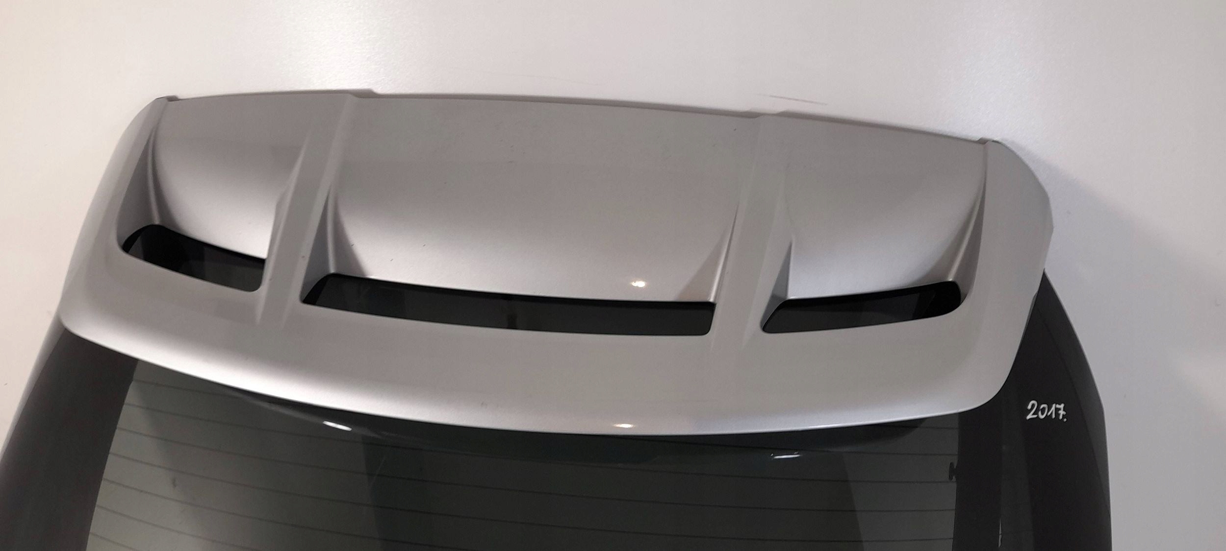 Toyota C-HR and 2017 trunk door boot (H237)