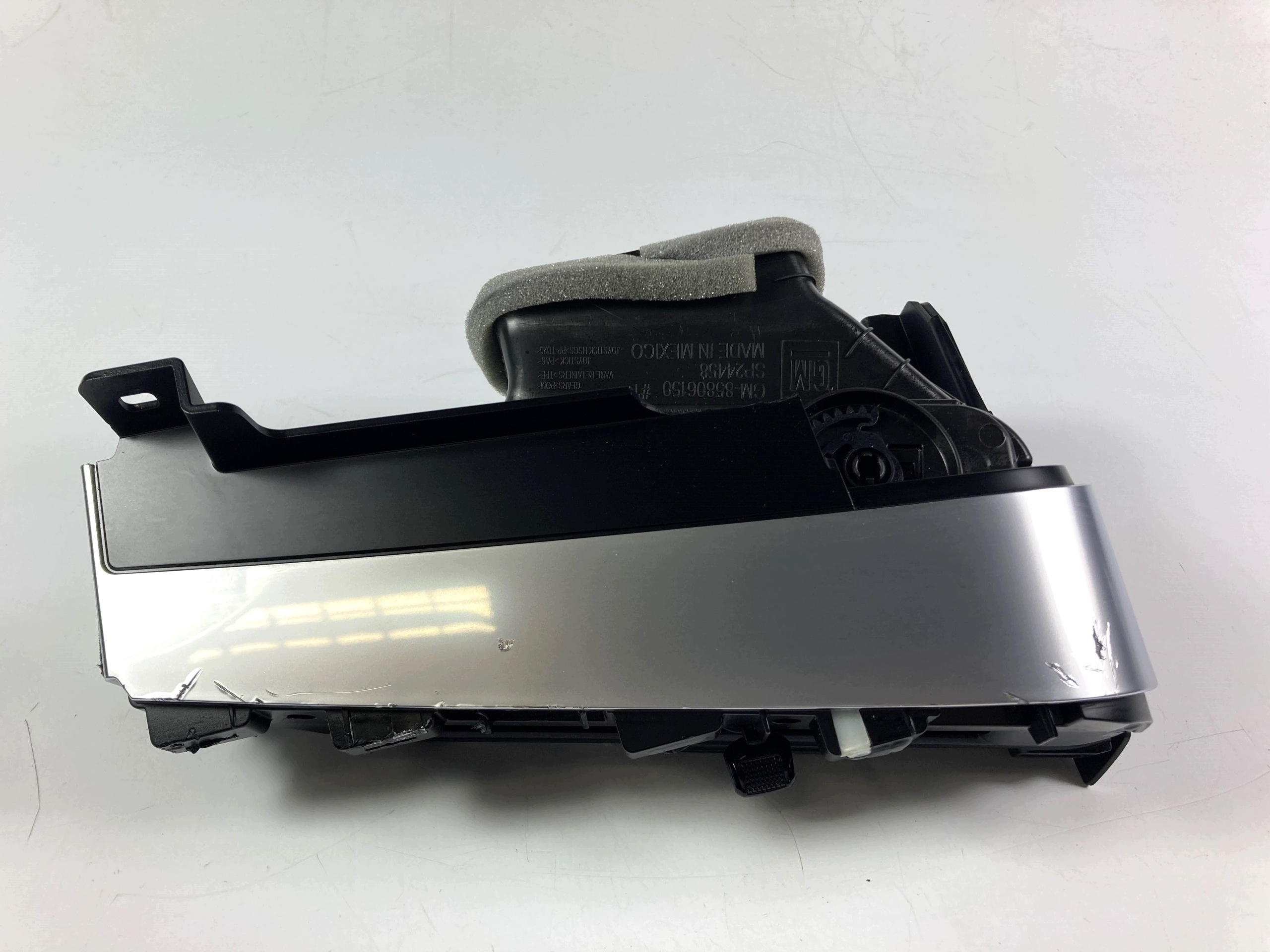 Chevrolet Corvette C8 blower fan grid air conditioning devices side driver´s 2026