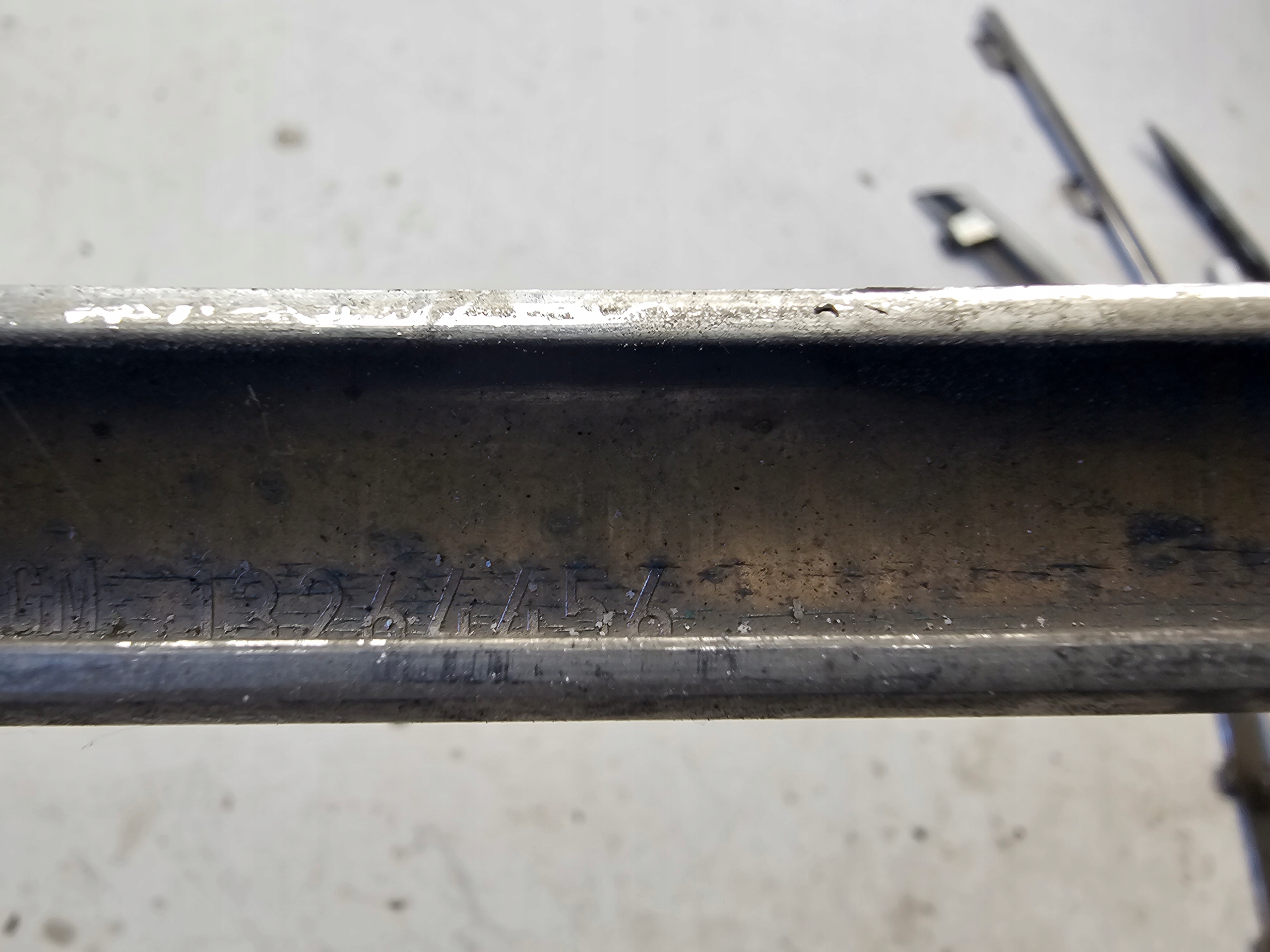 S OPEL INSIGNIA A moulding GRILLA central CHROM 13264456