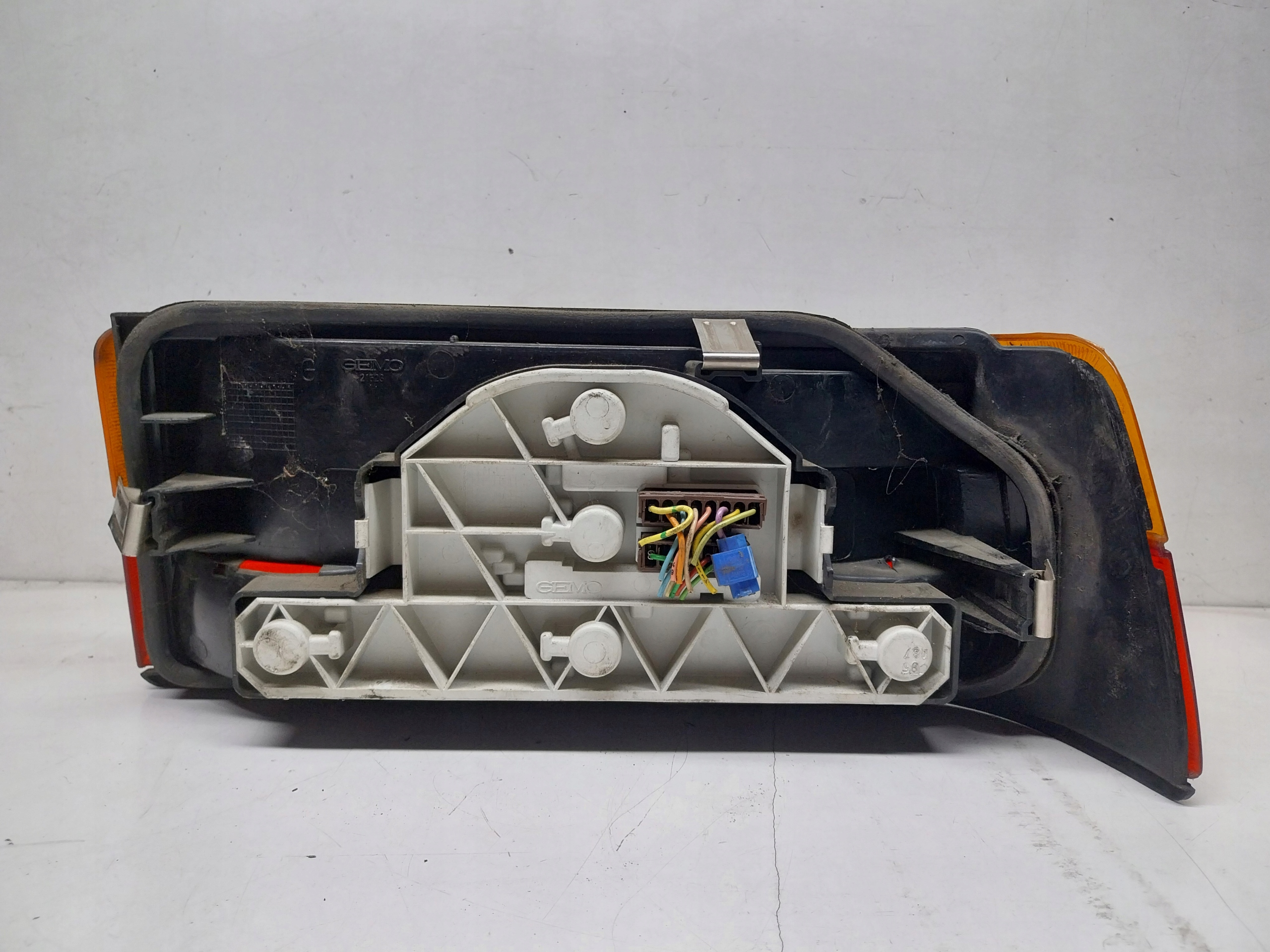 light left rear part PEUGEOT 309-86-89