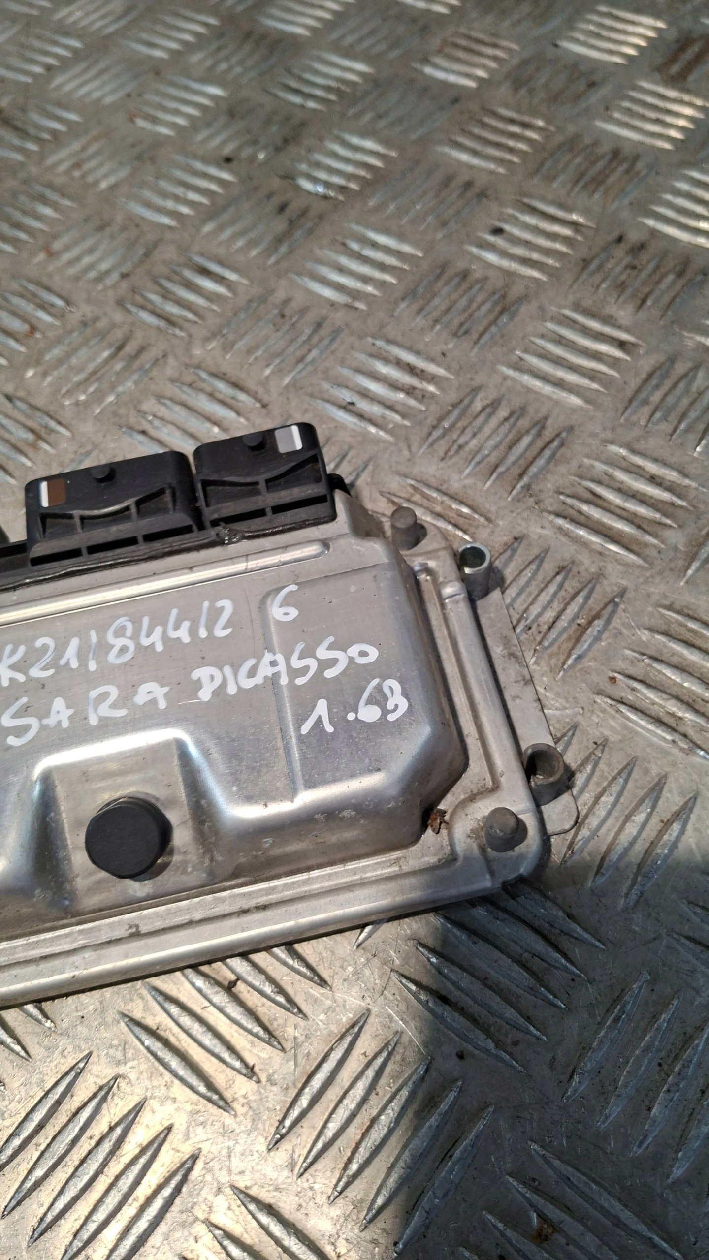 control unit of the engine CITROEN XSARA PICASSO 1.6B
