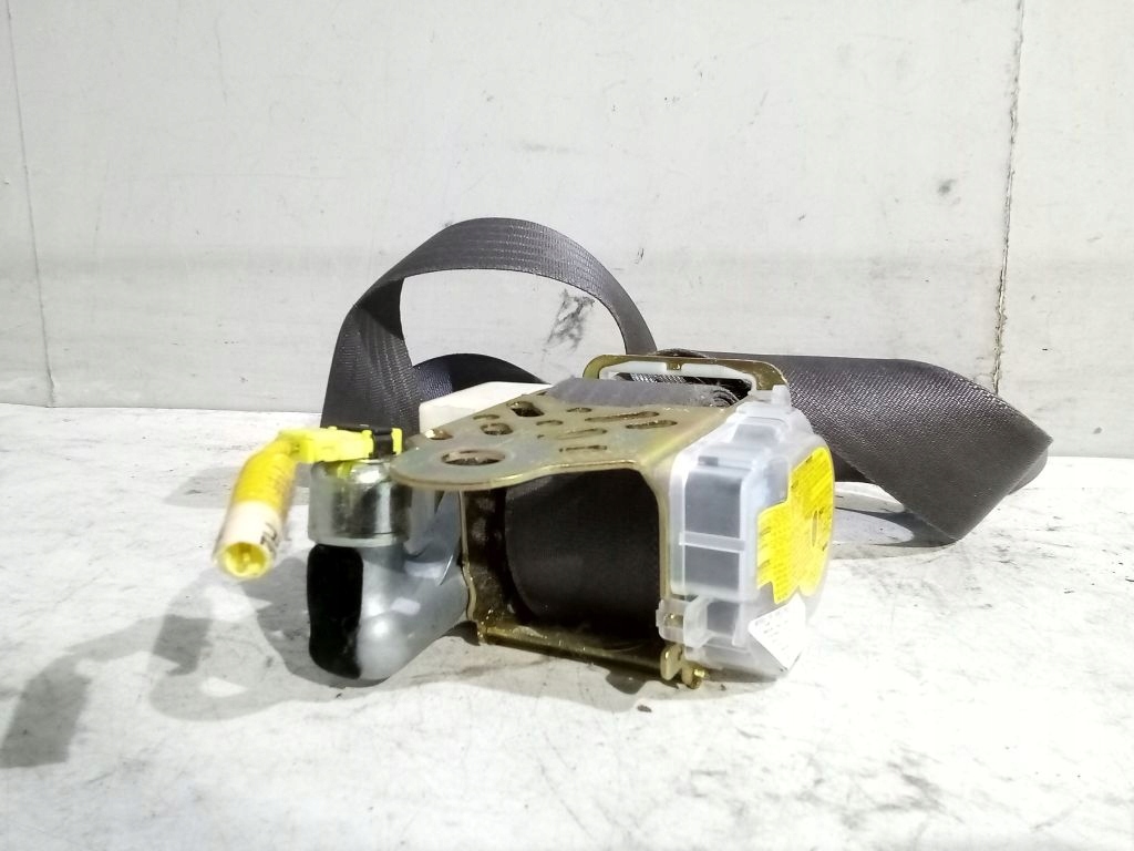 Toyota Previa II 2 tension belt safety left front