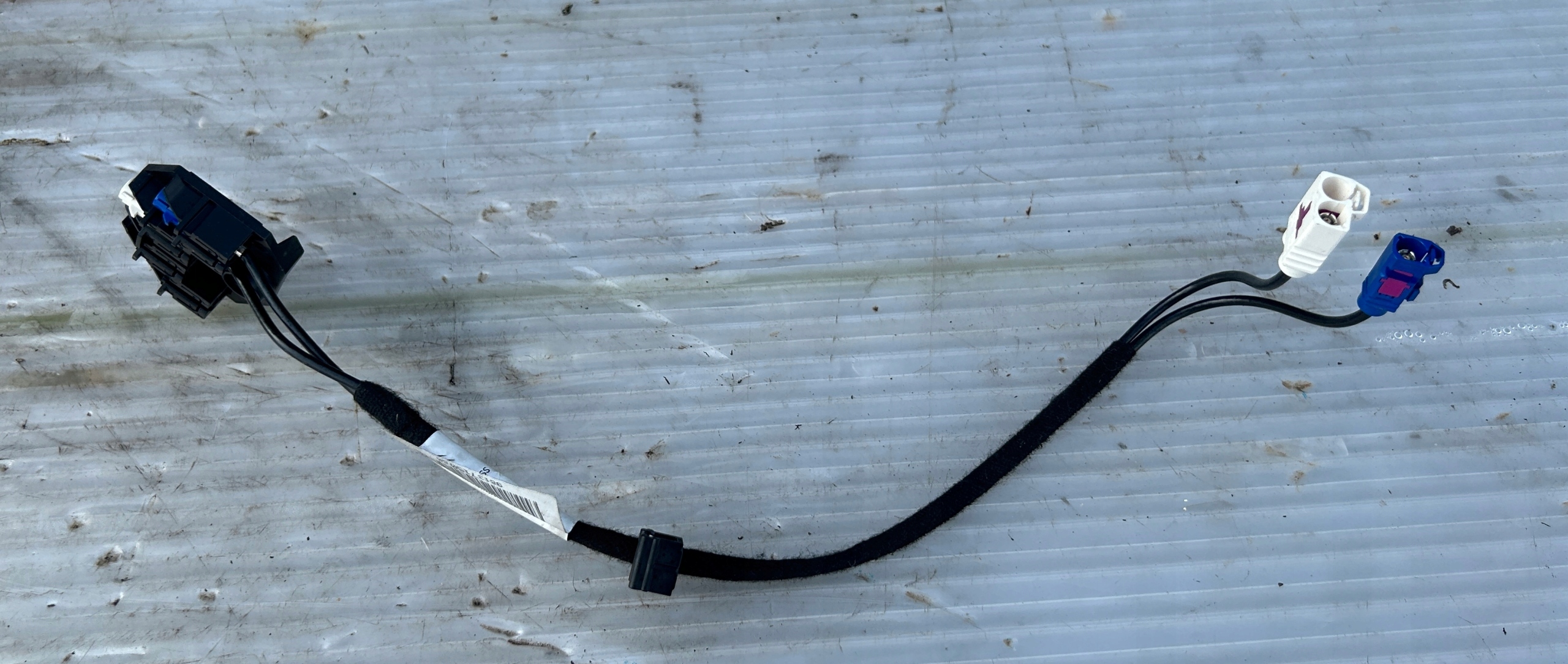 bundle wiring ANTENY CITROEN C3 III 16- 9813715080