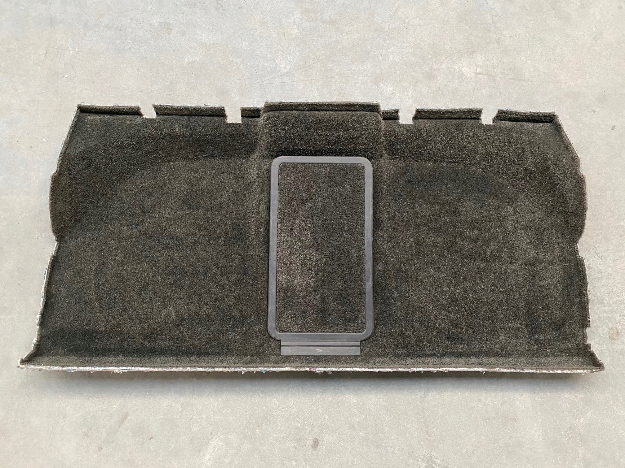 TAPICERKA BAGAŻNIKA BENTLEY CONTINENTAL COUPE